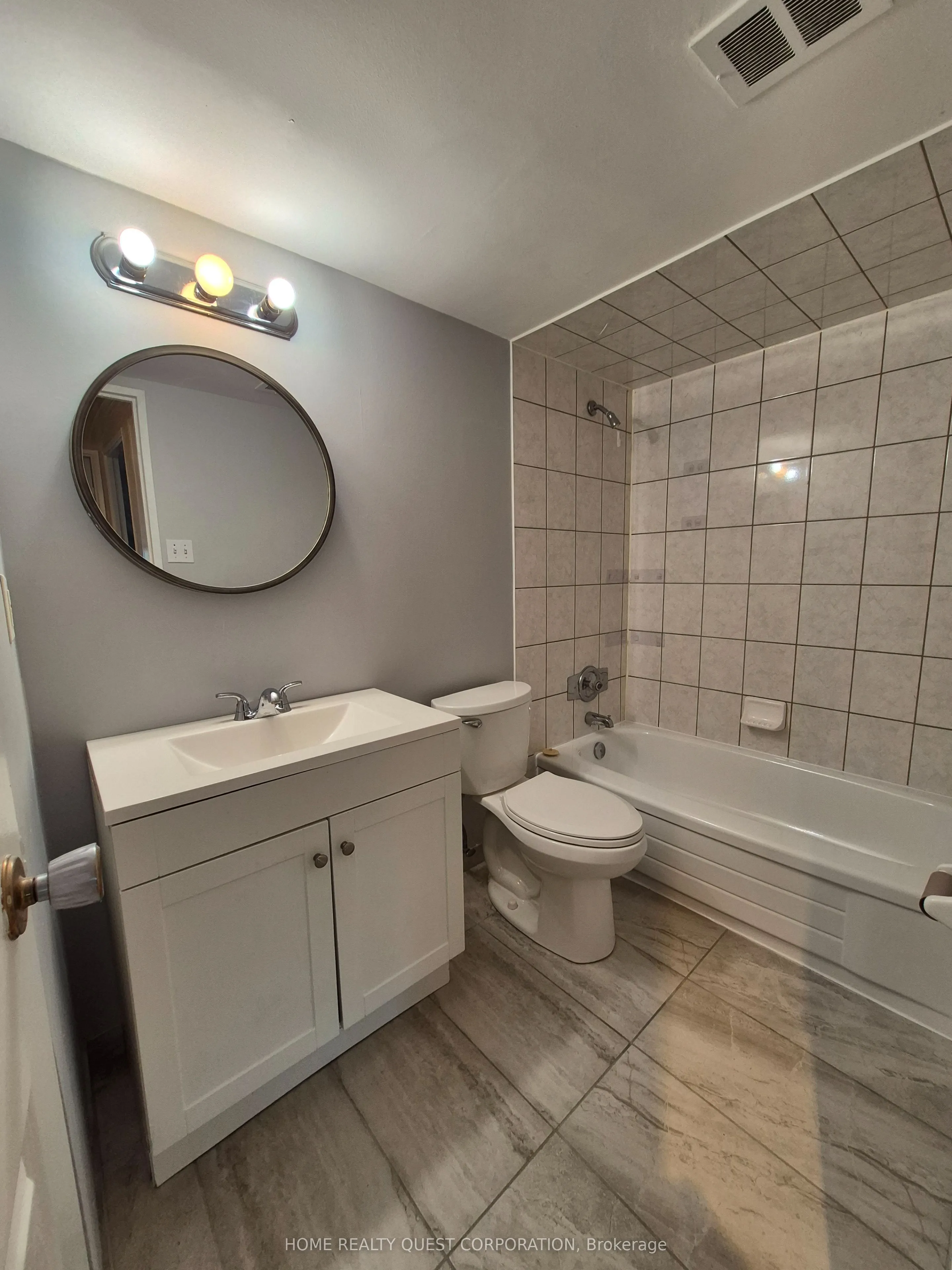 966 Inverhouse Drive, #304