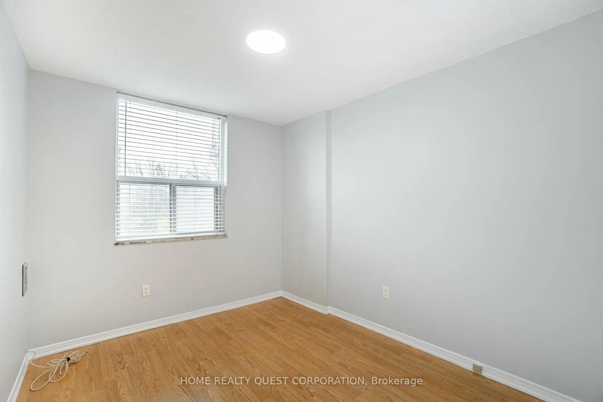 966 Inverhouse Drive, #304