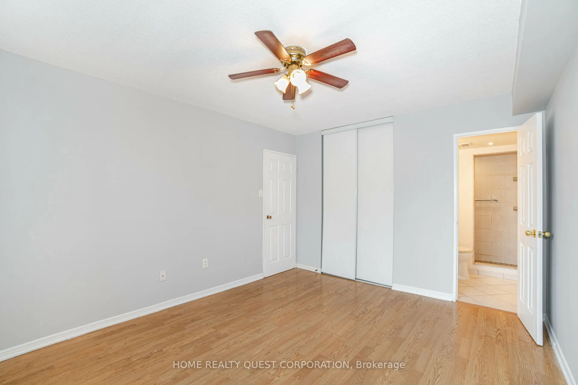966 Inverhouse Drive, #304