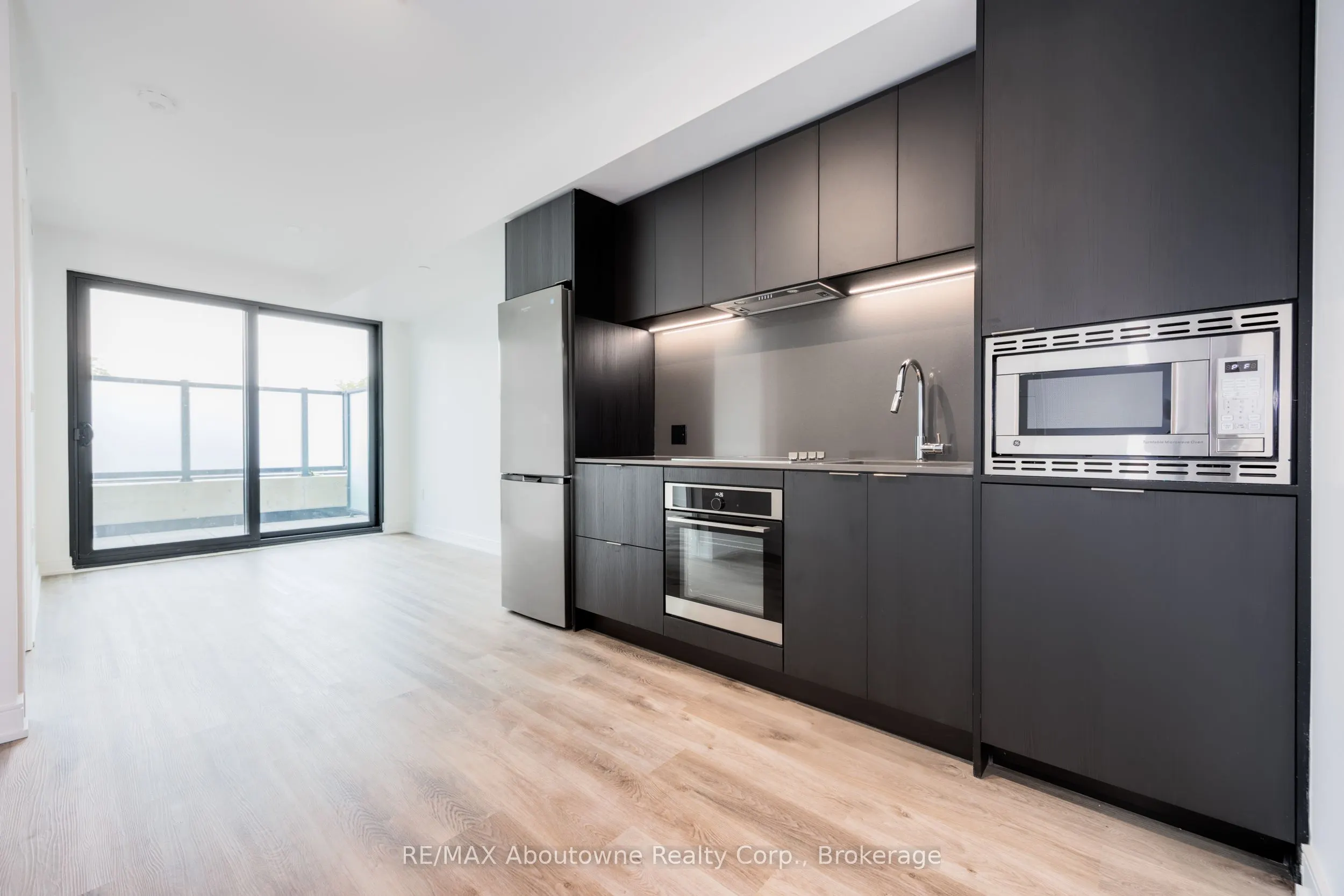 3009 Novar Road, #227