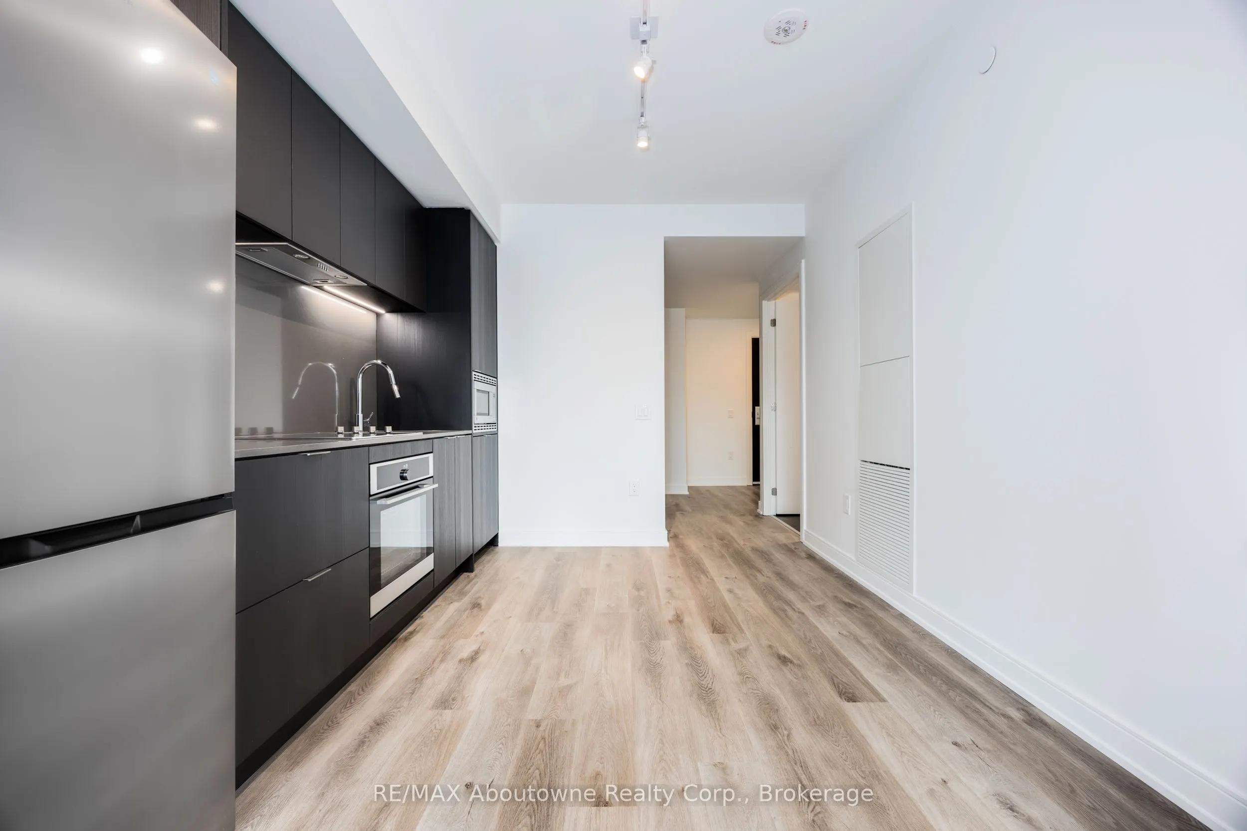 3009 Novar Road, #227