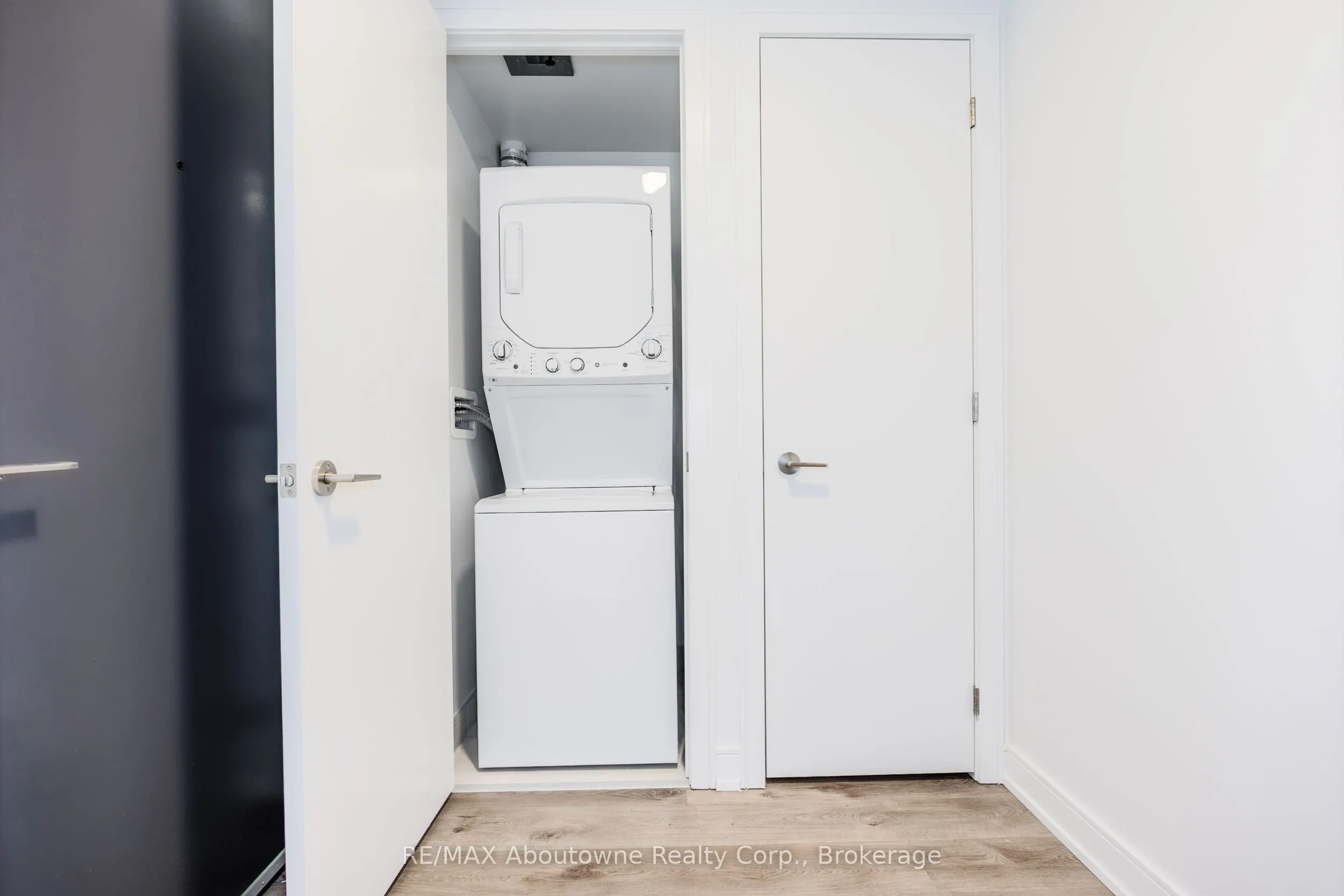 3009 Novar Road, #227