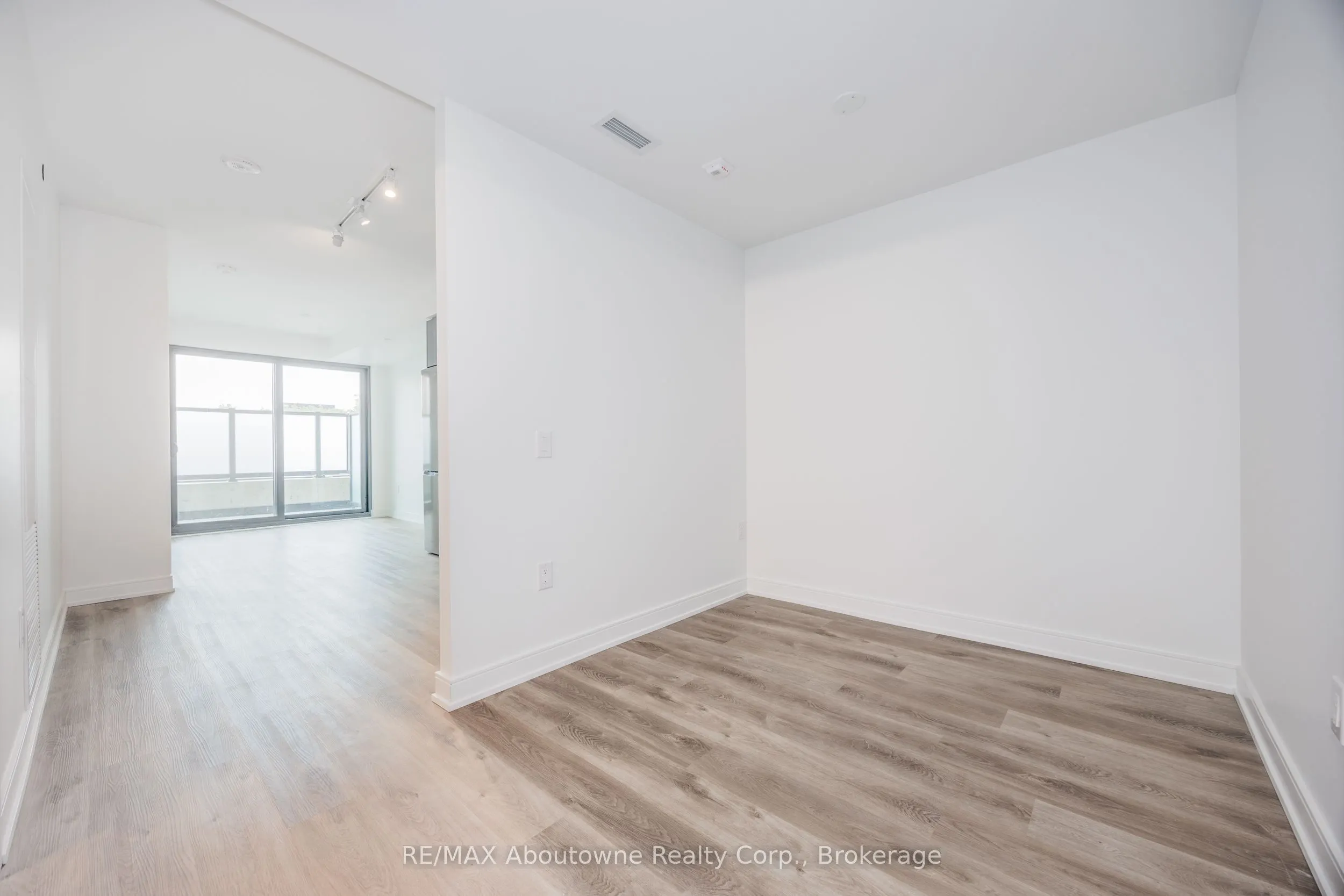 3009 Novar Road, #227