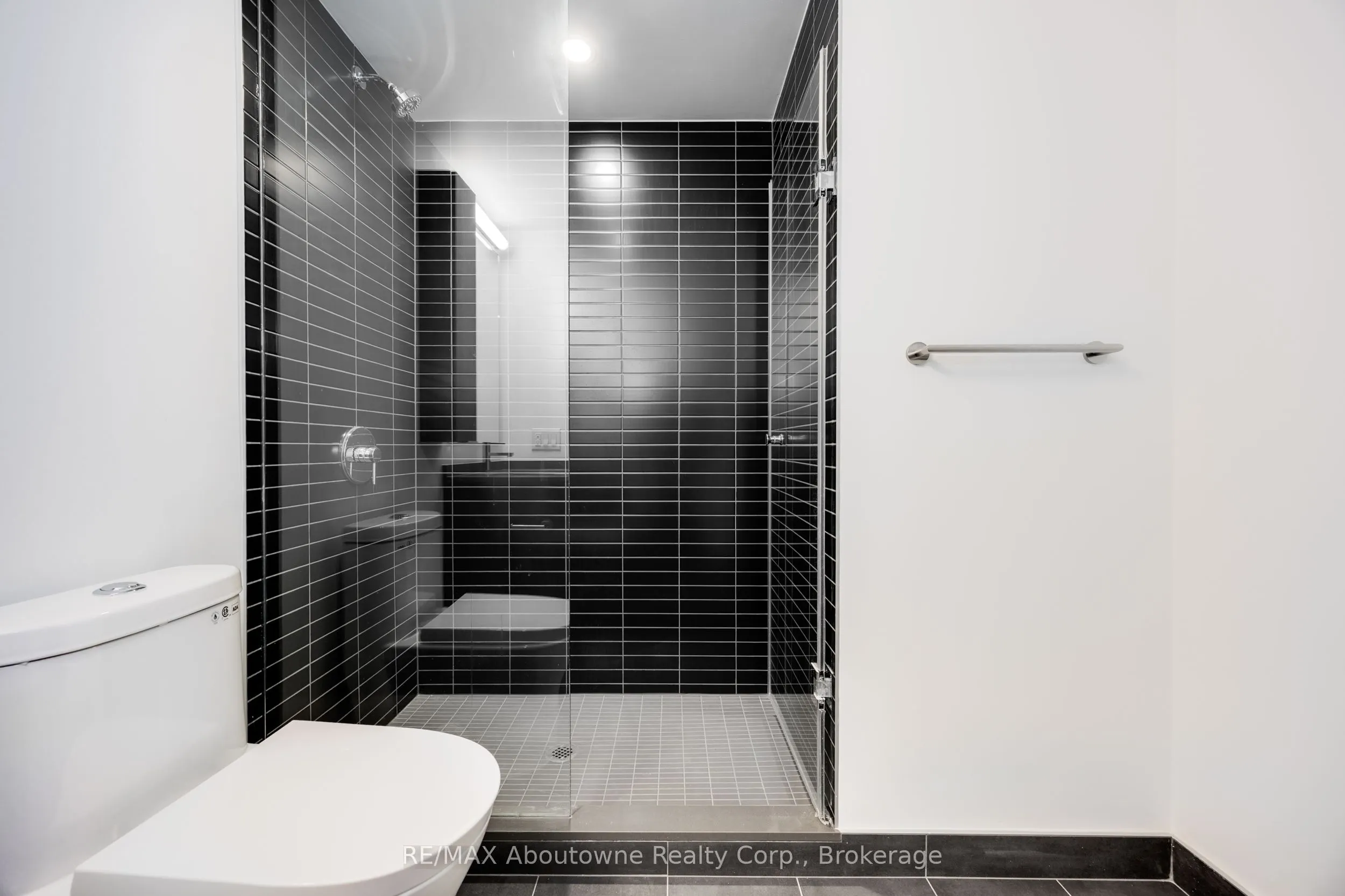 3009 Novar Road, #227