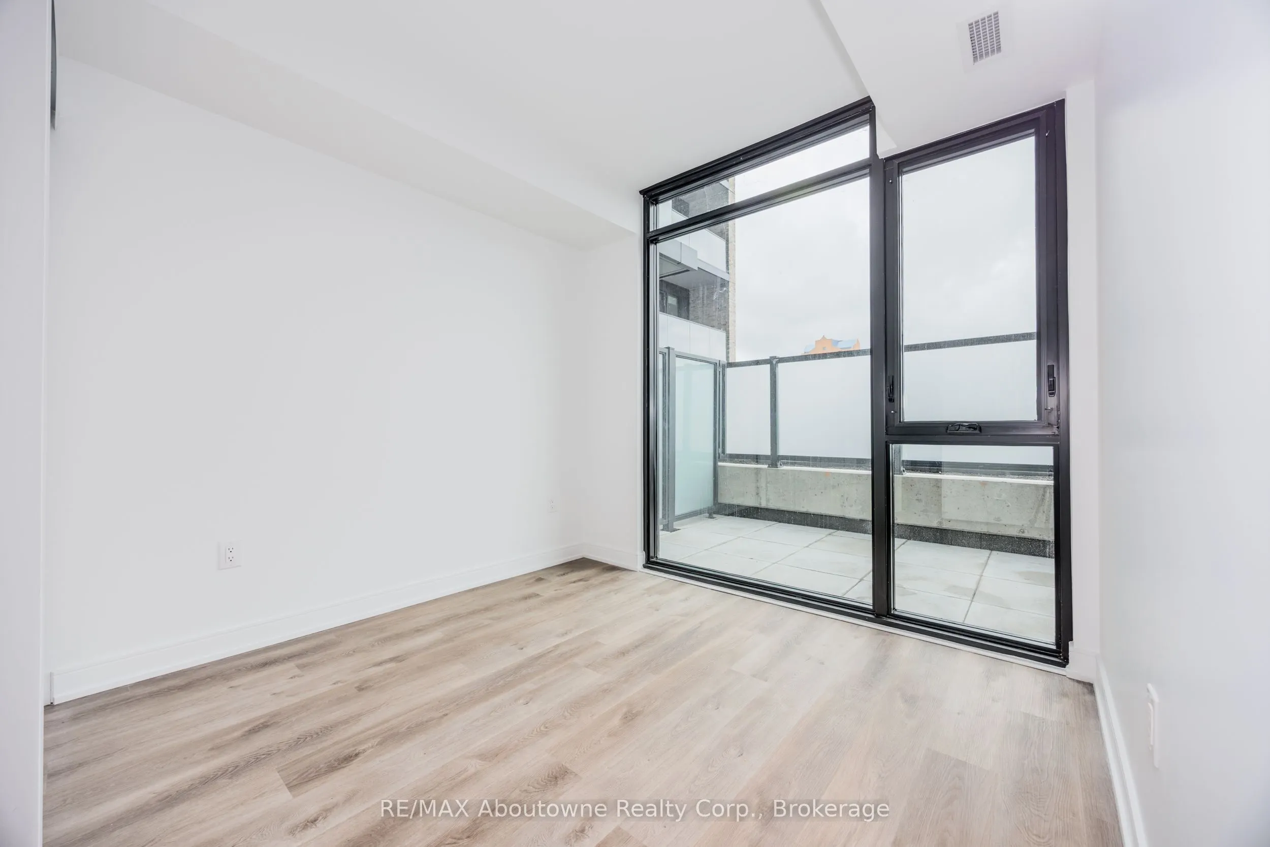3009 Novar Road, #227