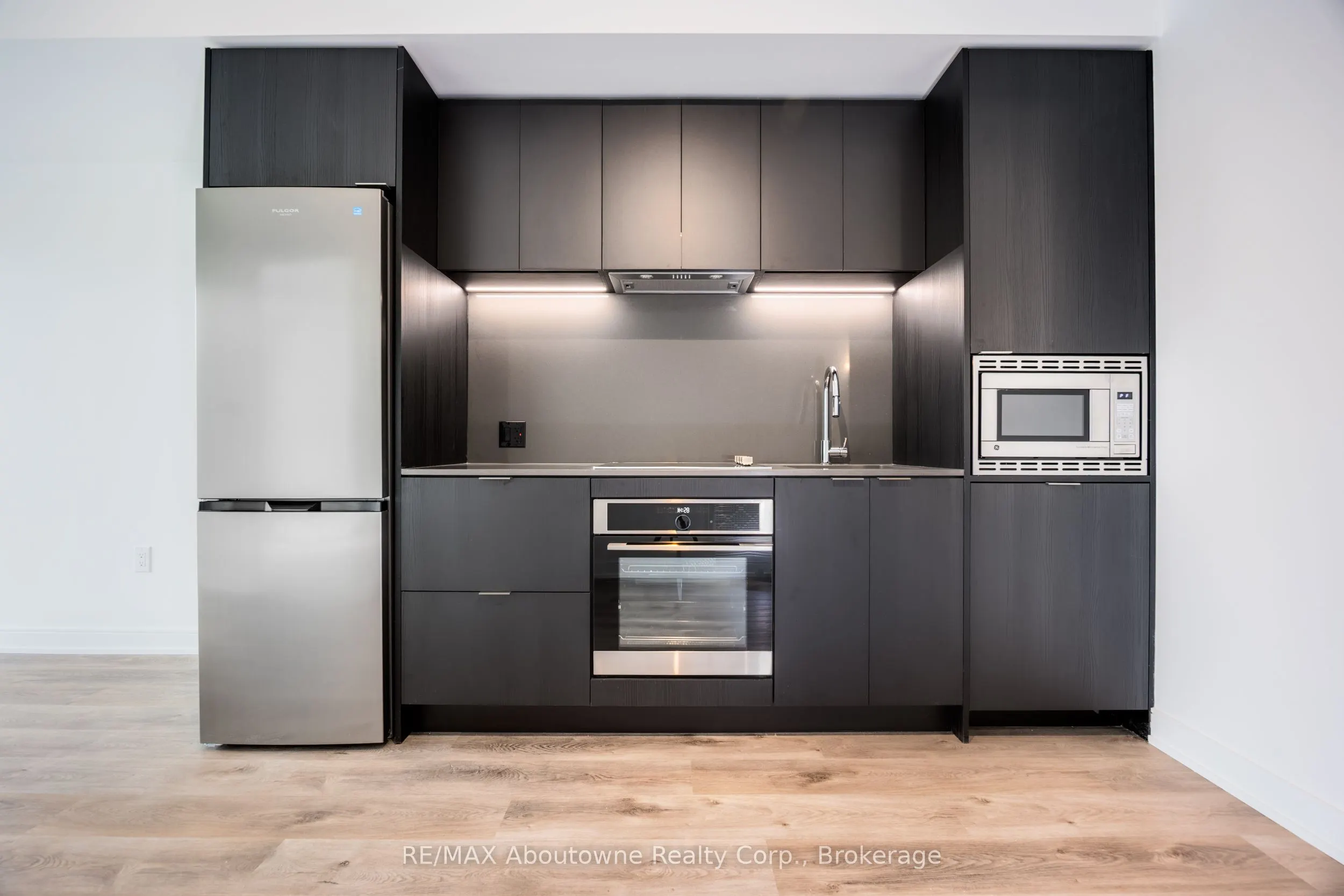 3009 Novar Road, #227