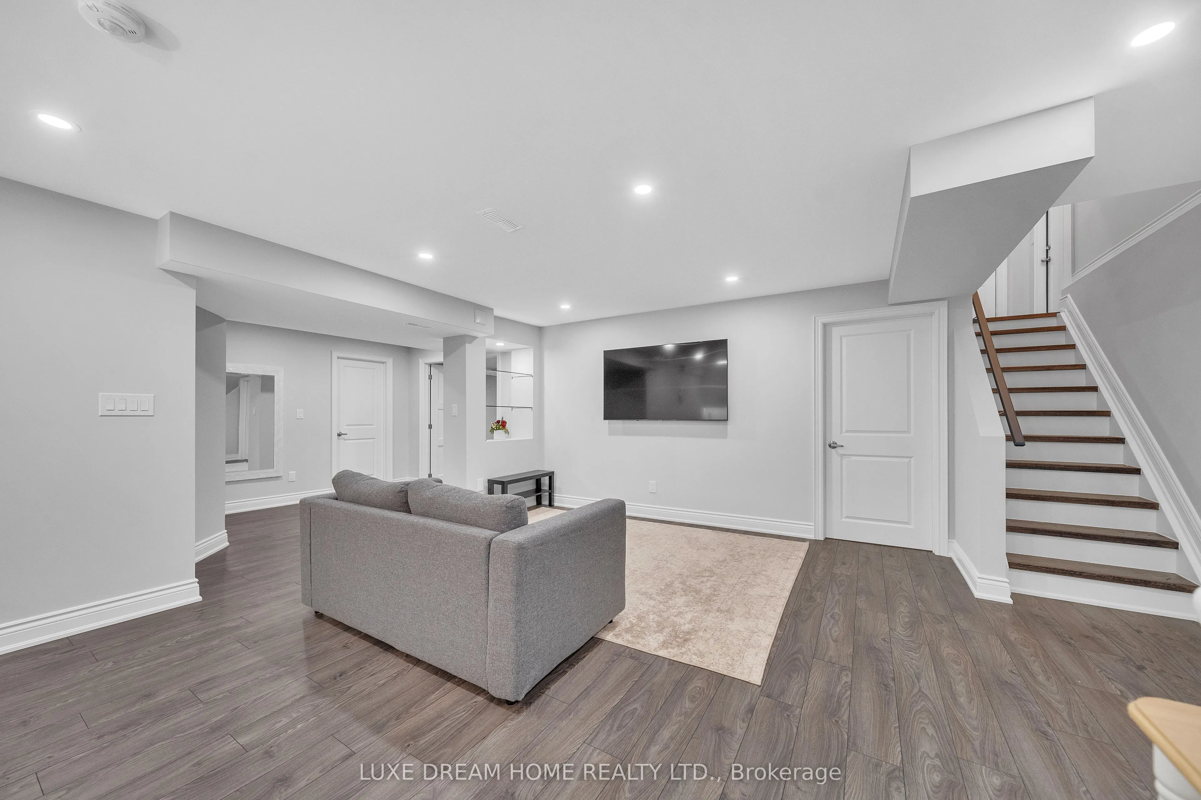 1310 Raspberry Terrace