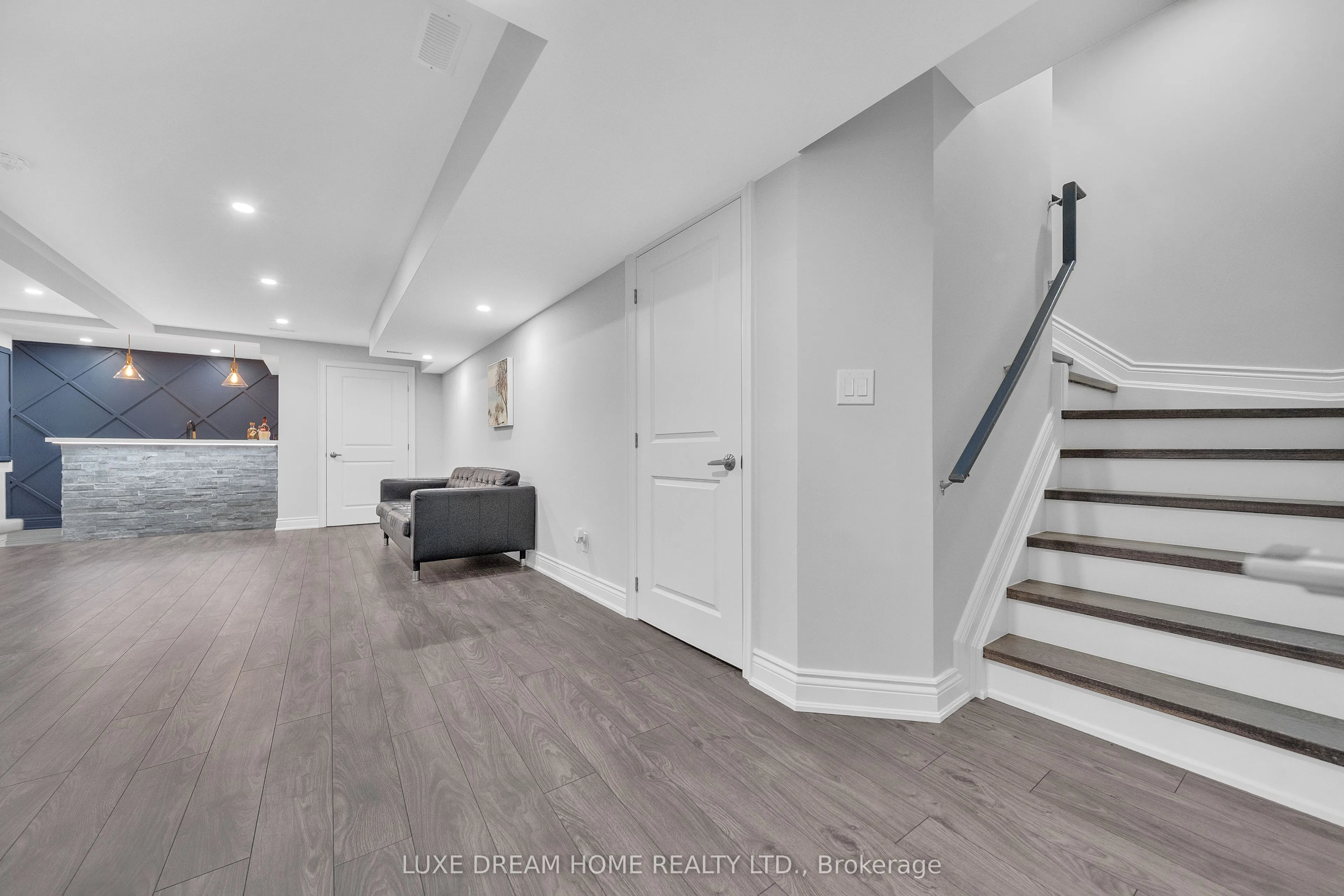 1310 Raspberry Terrace