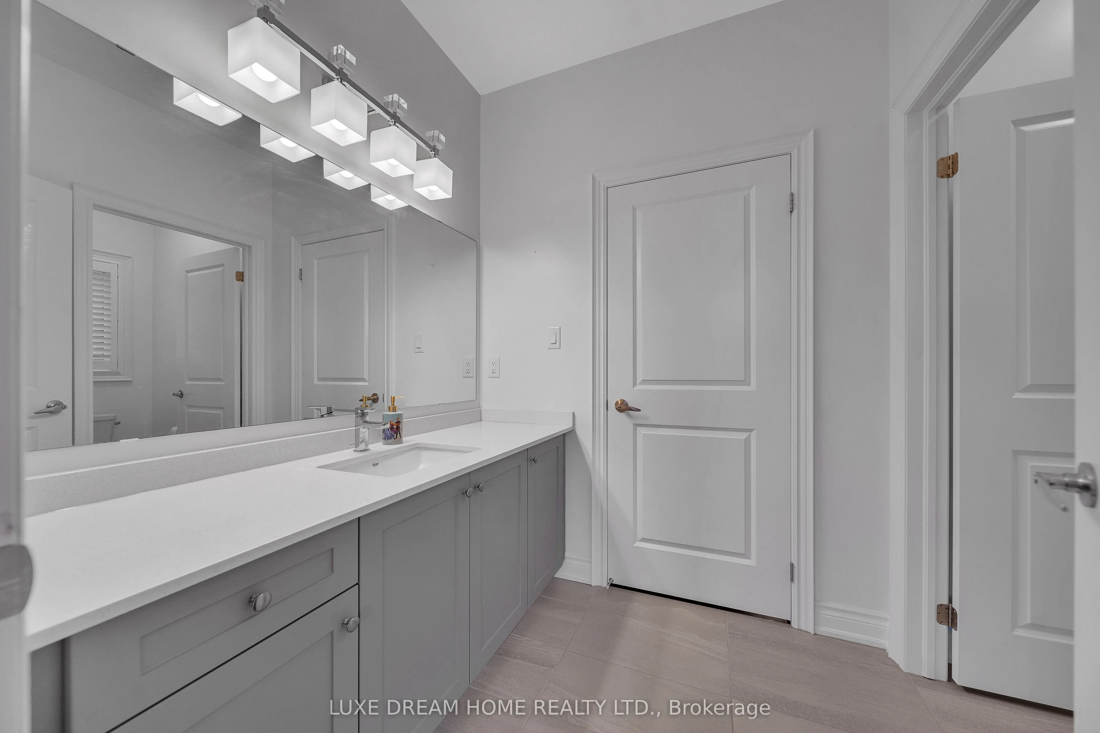 1310 Raspberry Terrace
