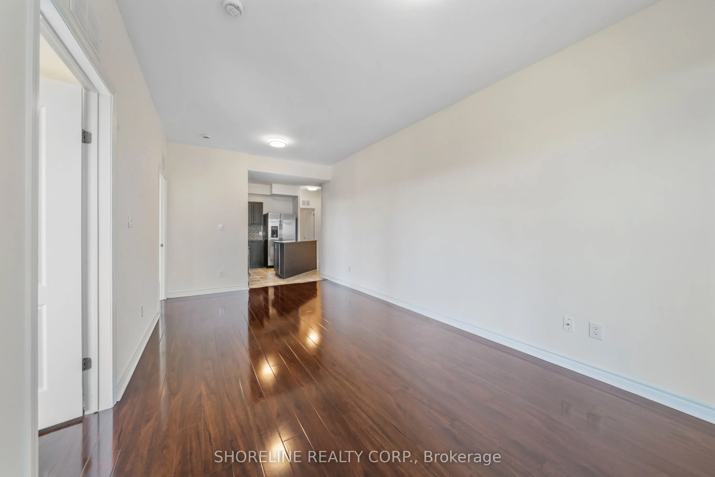 3865 Lake Shore Boulevard W, #303