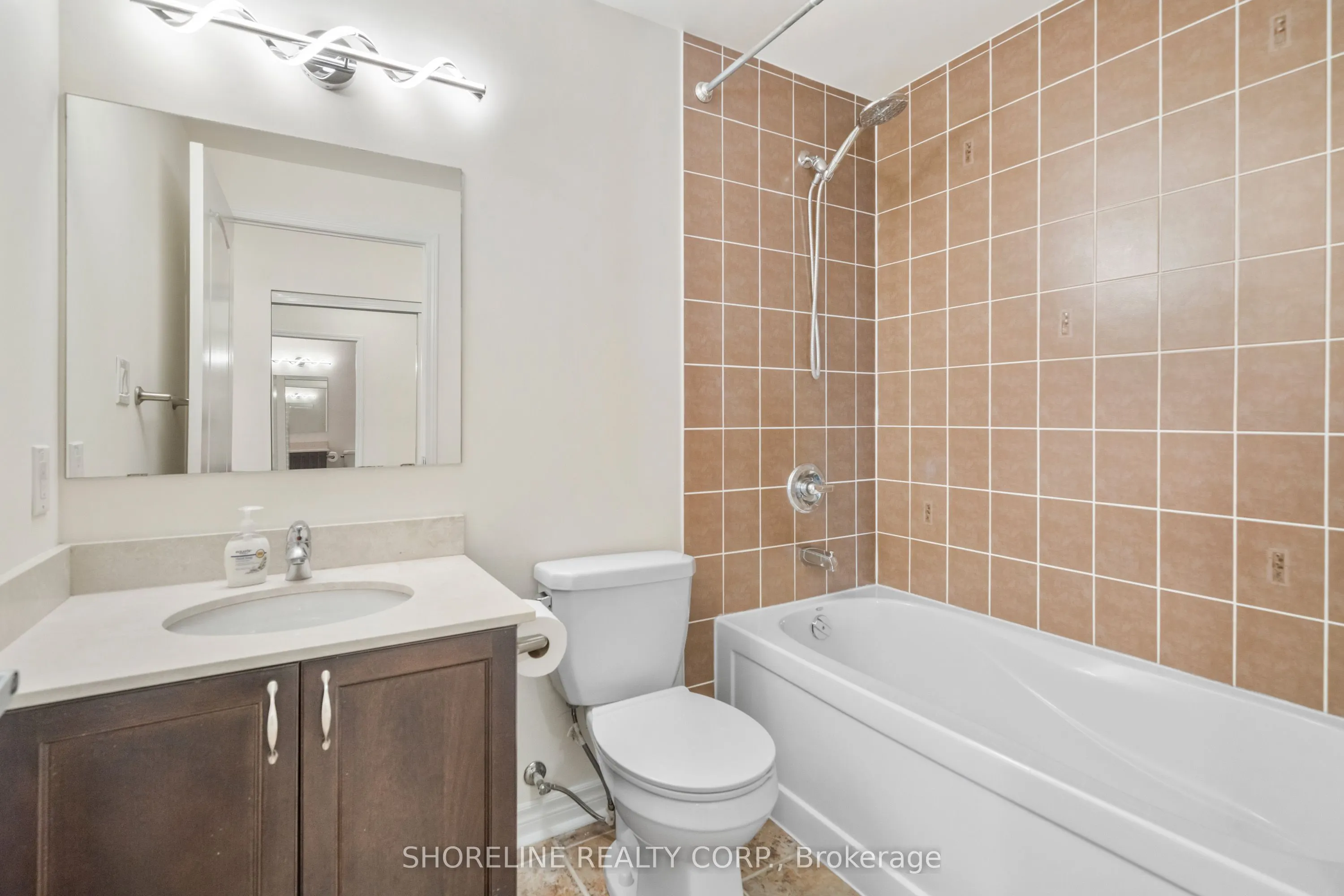 3865 Lake Shore Boulevard W, #303