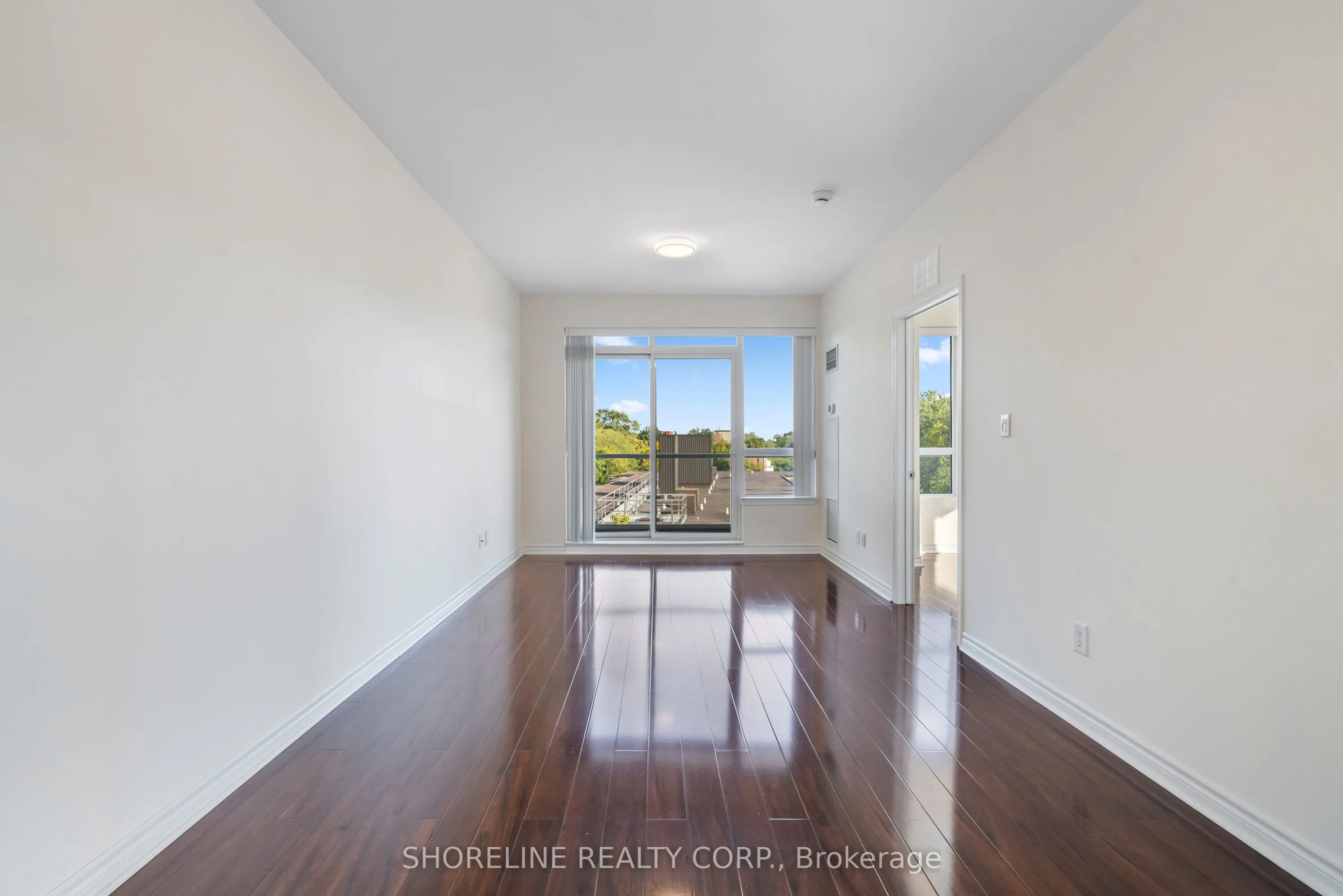 3865 Lake Shore Boulevard W, #303