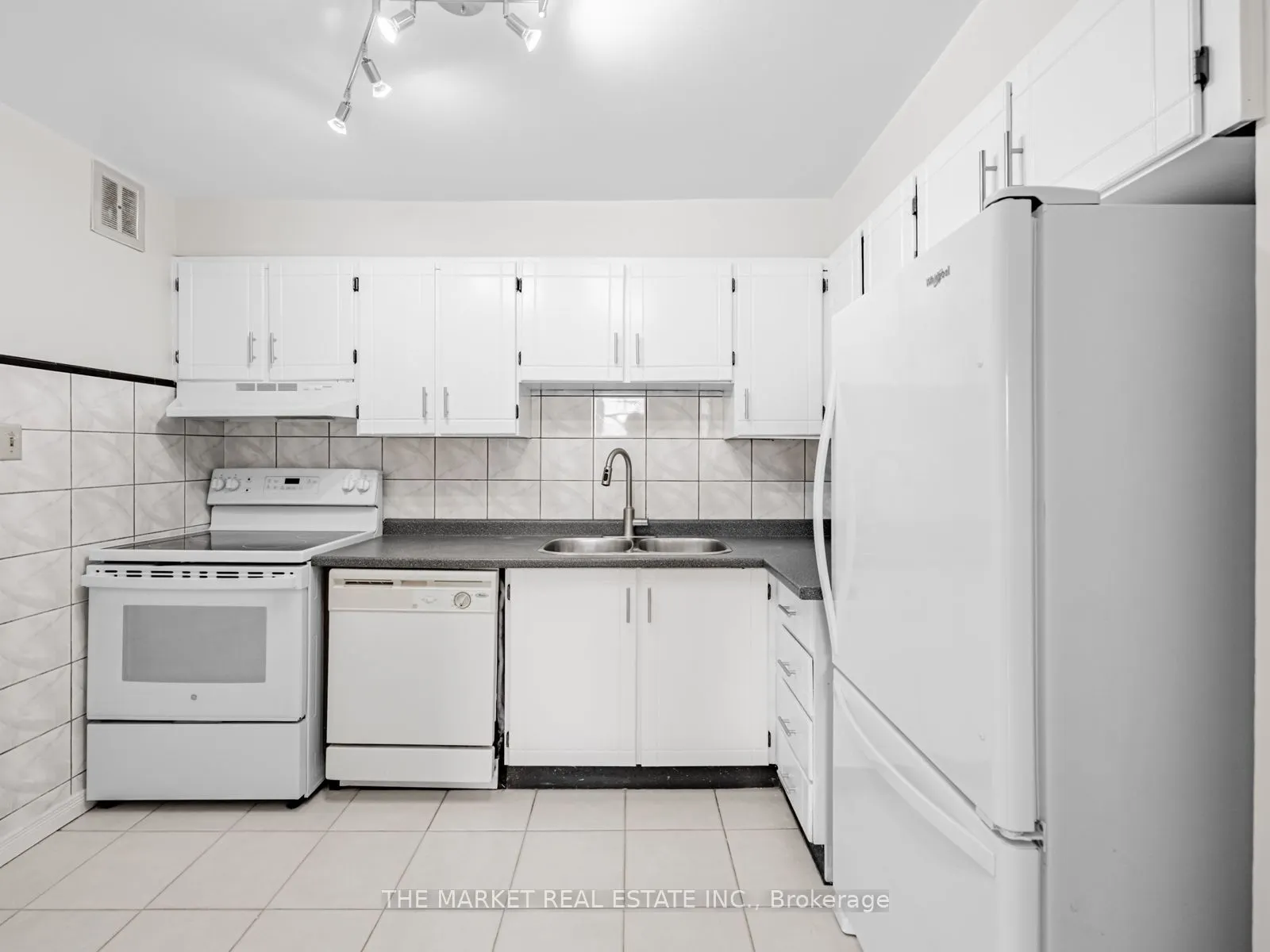 1320 Mississauga Valley Boulevard, #507