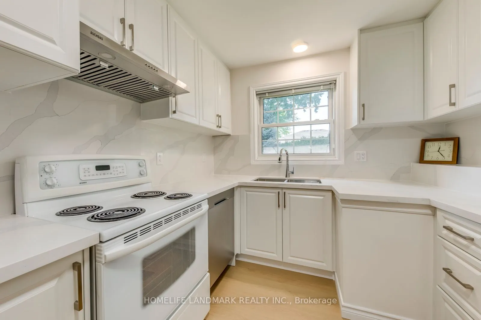 438 Sandmere Place