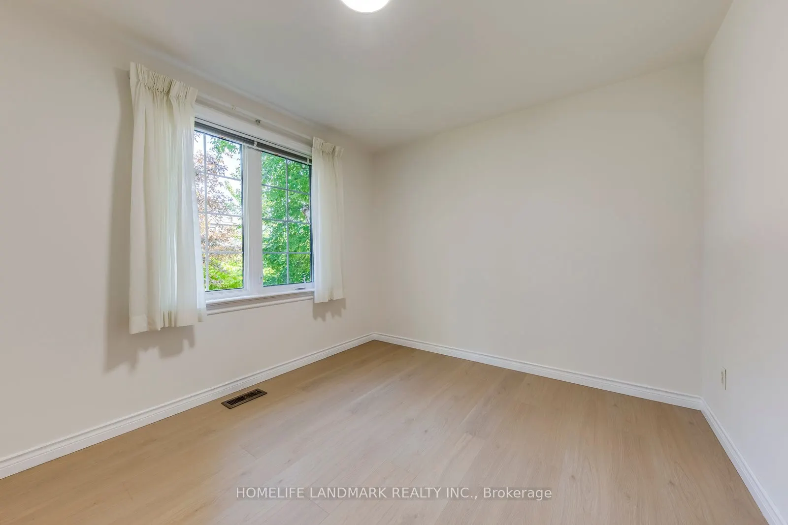 438 Sandmere Place