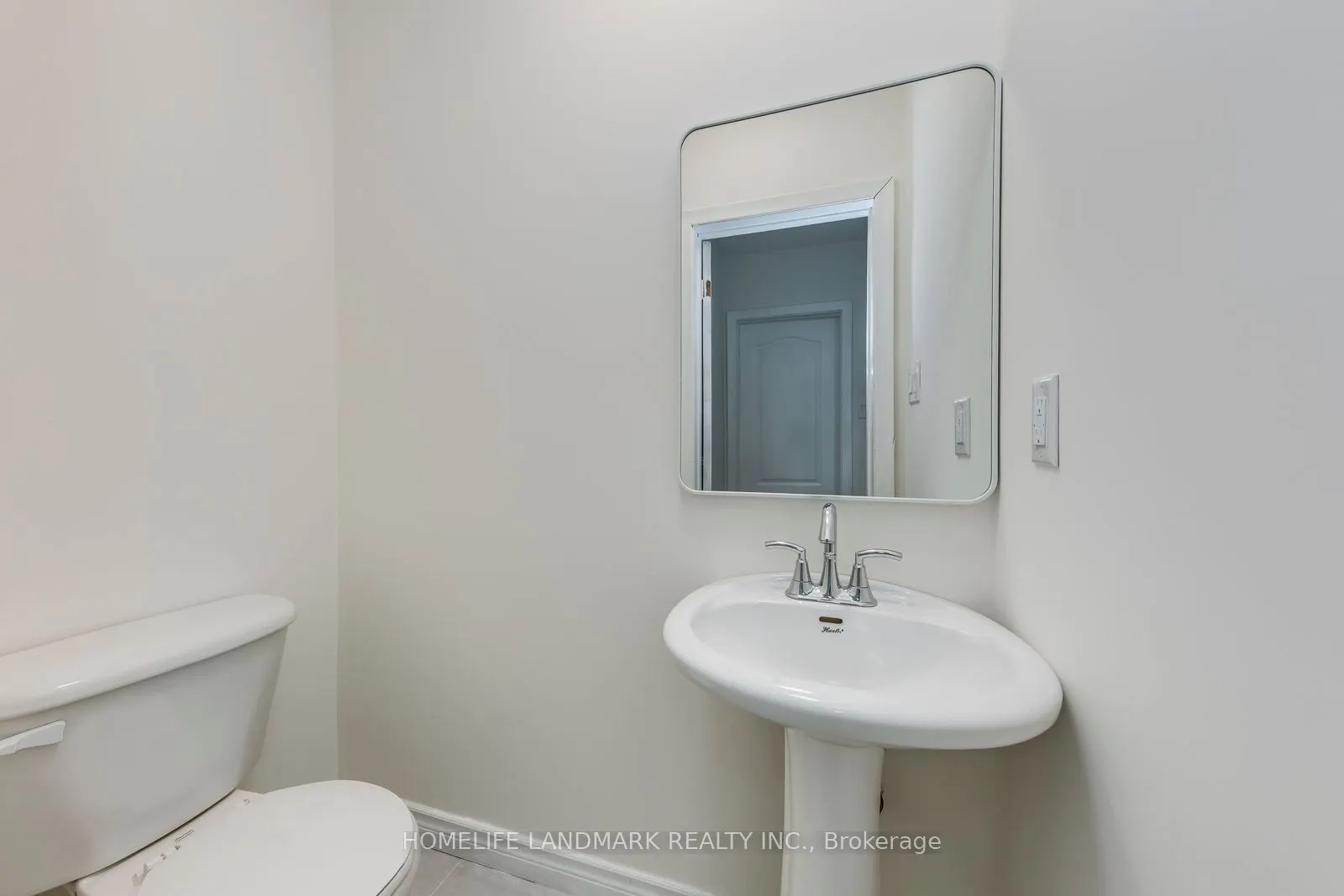 438 Sandmere Place