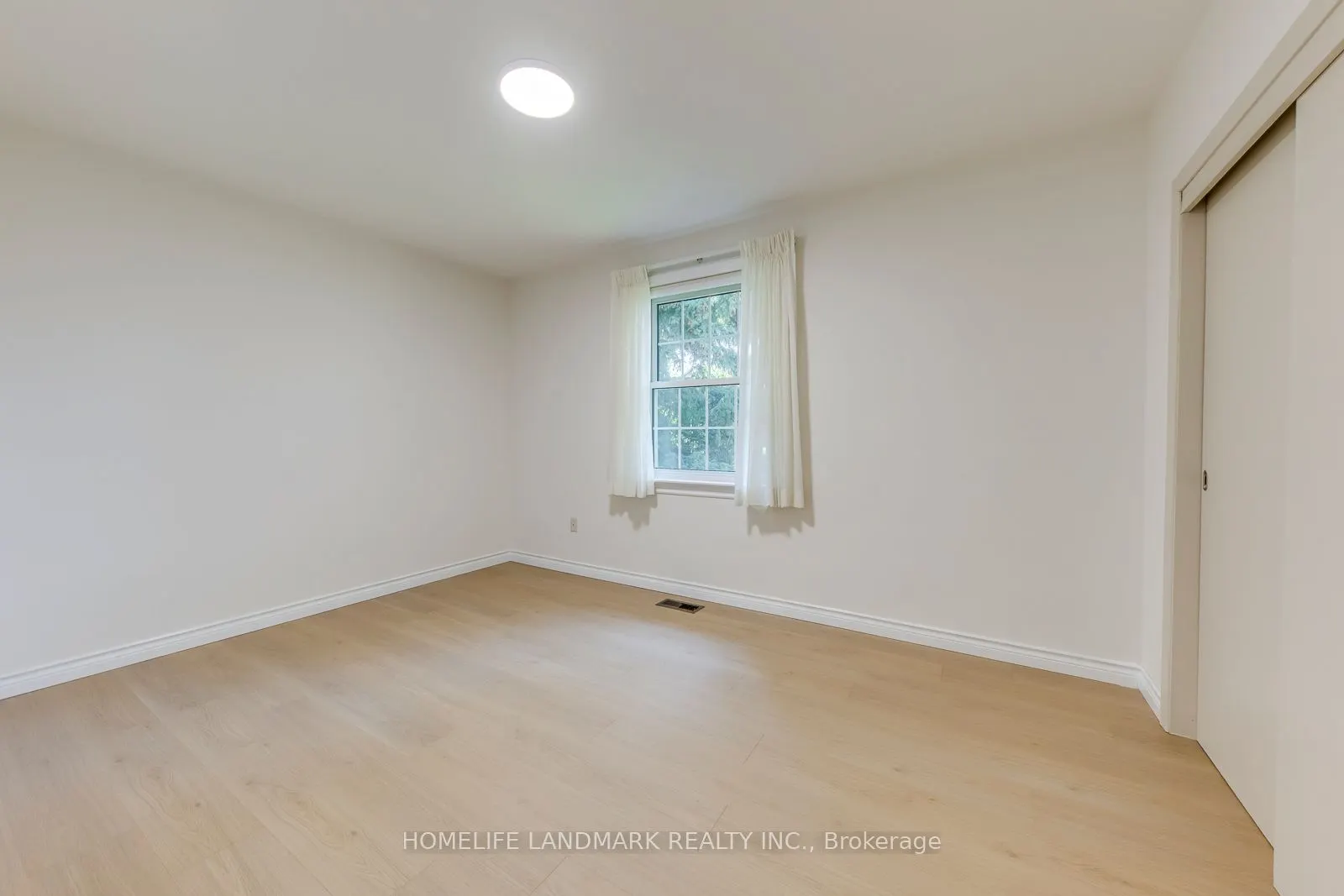 438 Sandmere Place