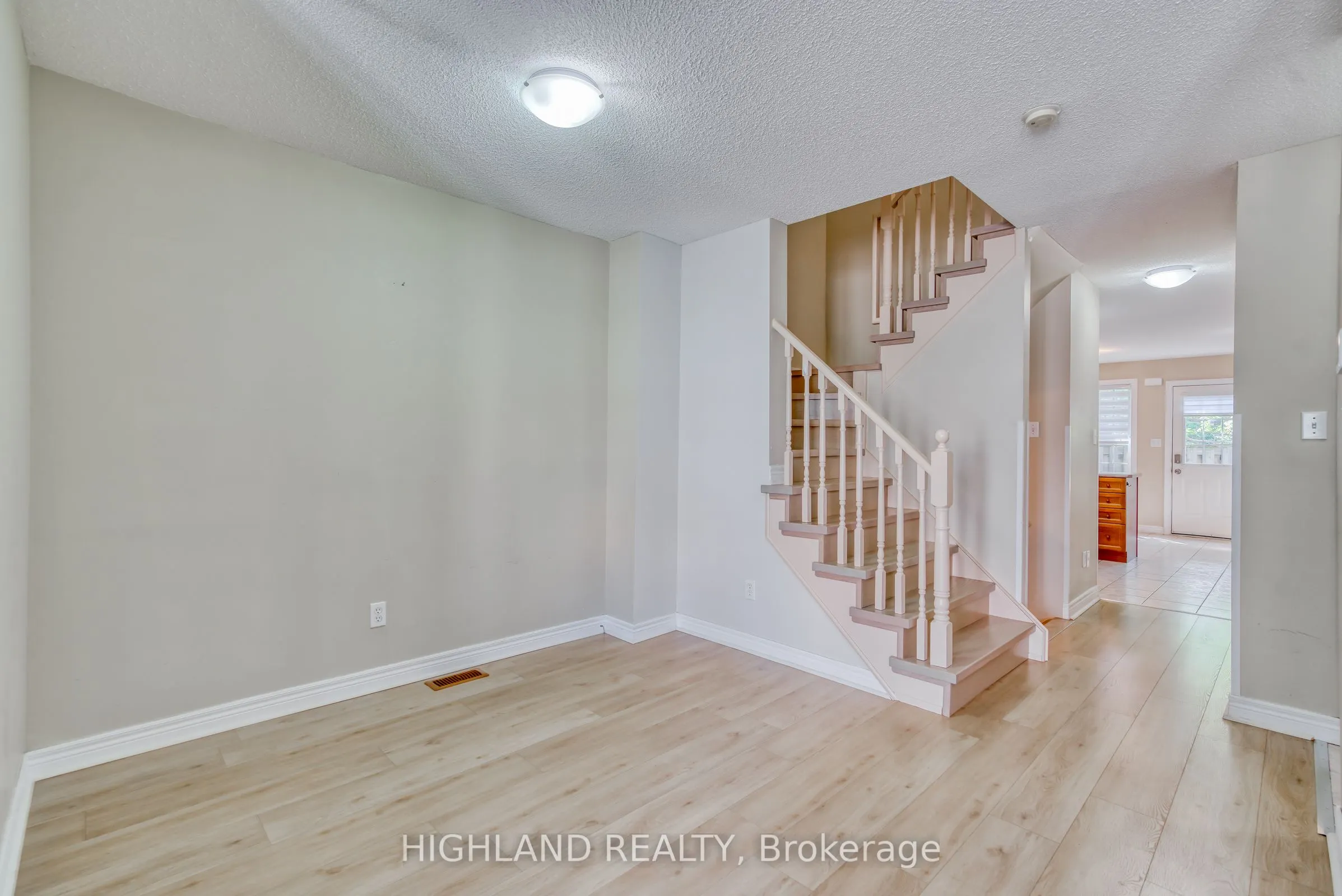 1750 Creek Way, #11