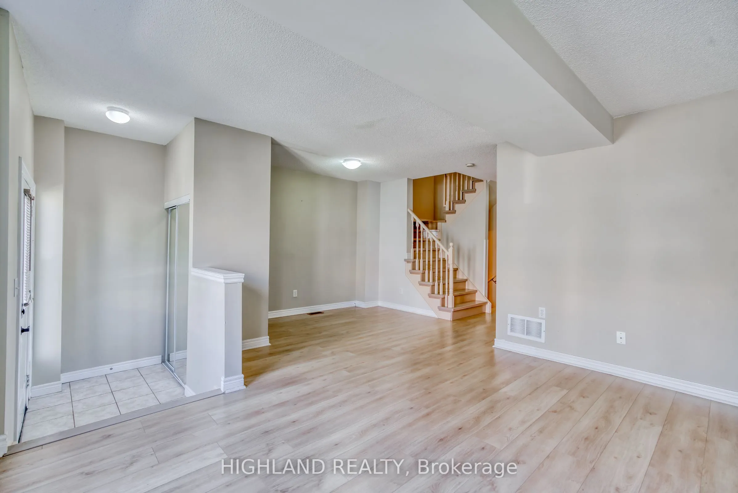 1750 Creek Way, #11