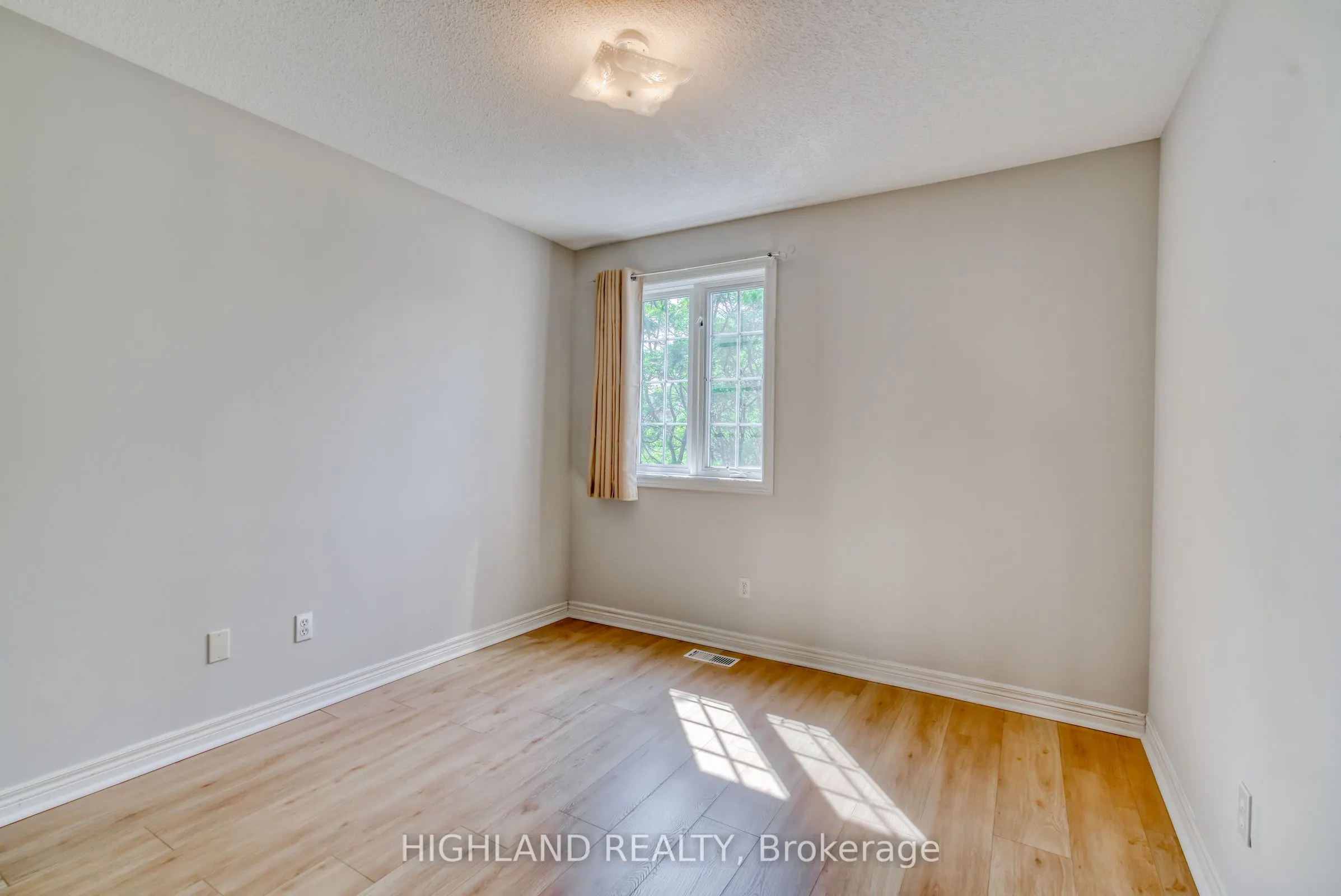 1750 Creek Way, #11