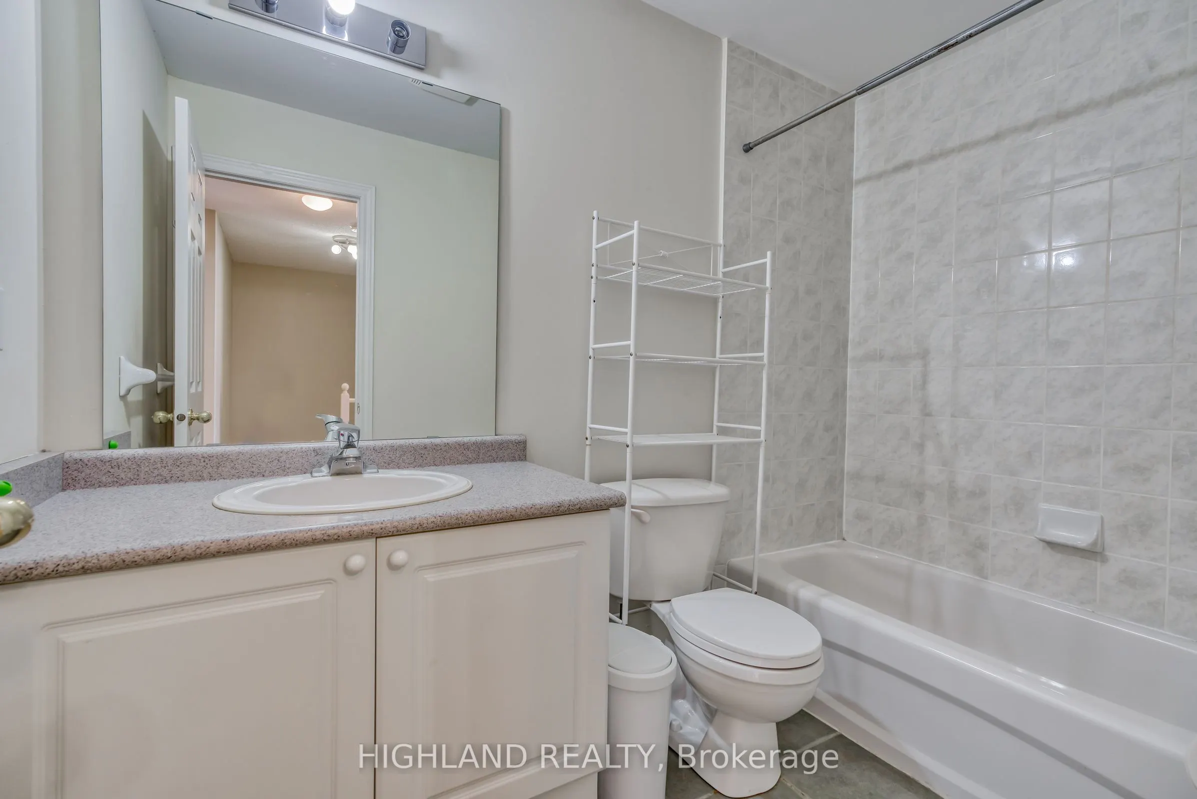 1750 Creek Way, #11