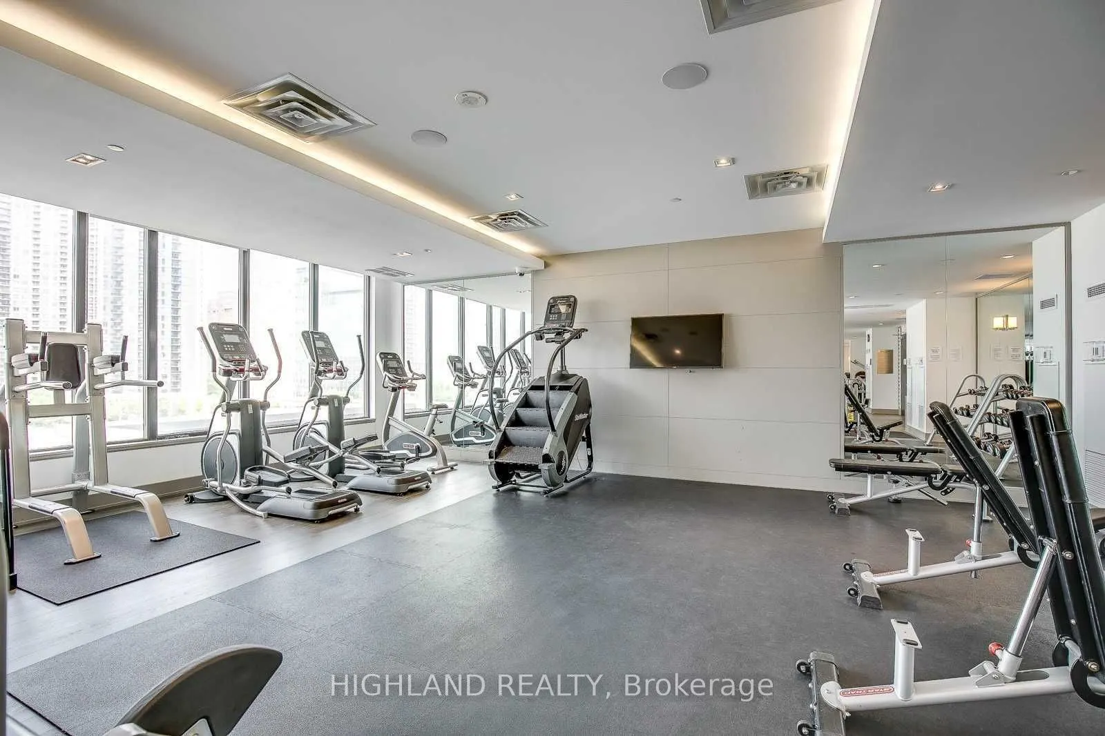 510 Curran Place, #1010