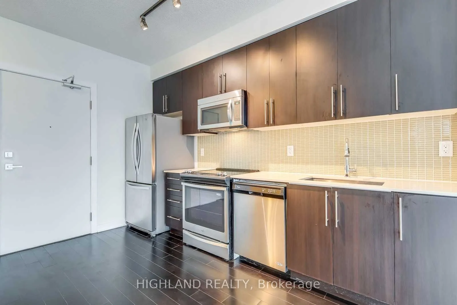 510 Curran Place, #1010