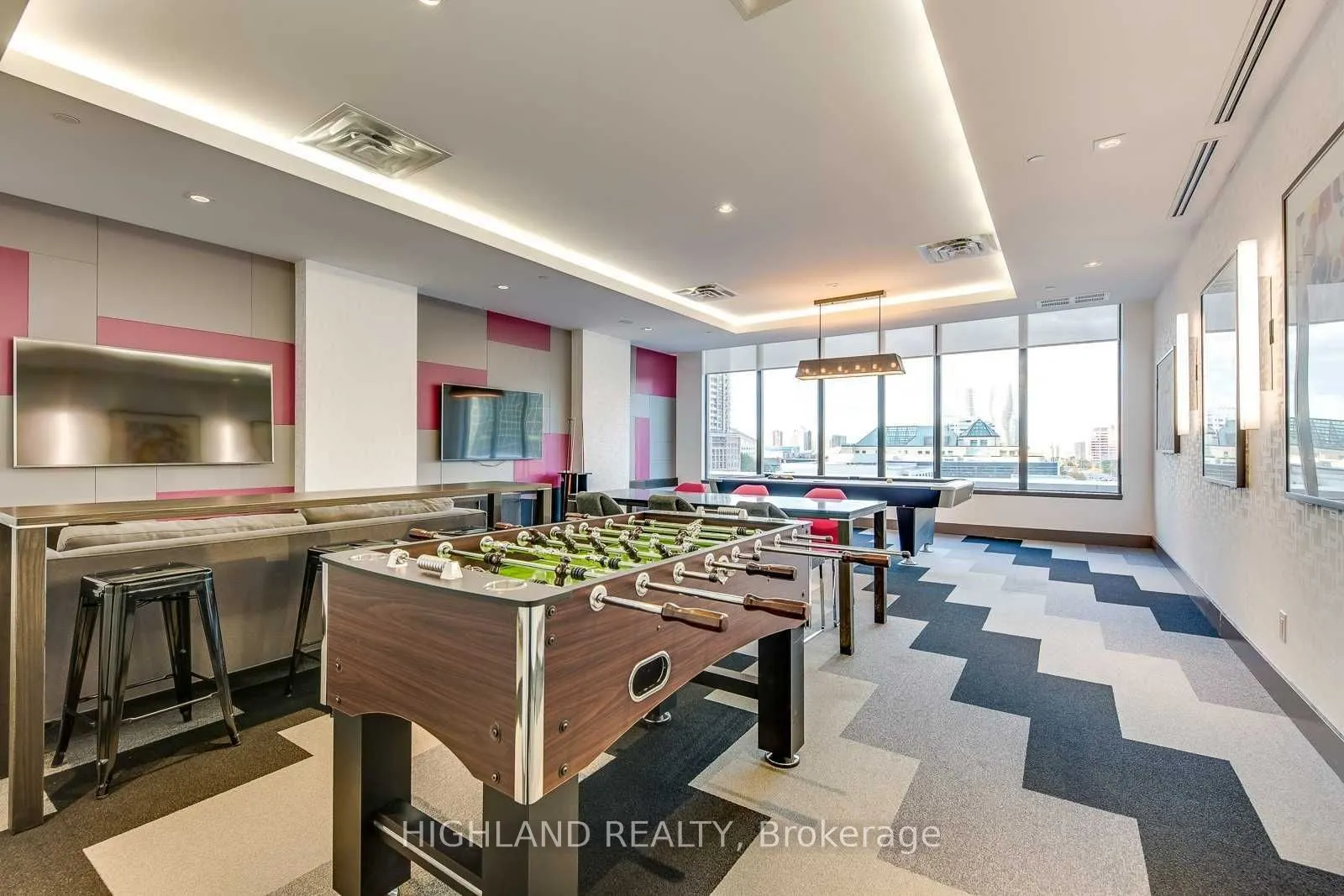 510 Curran Place, #1010
