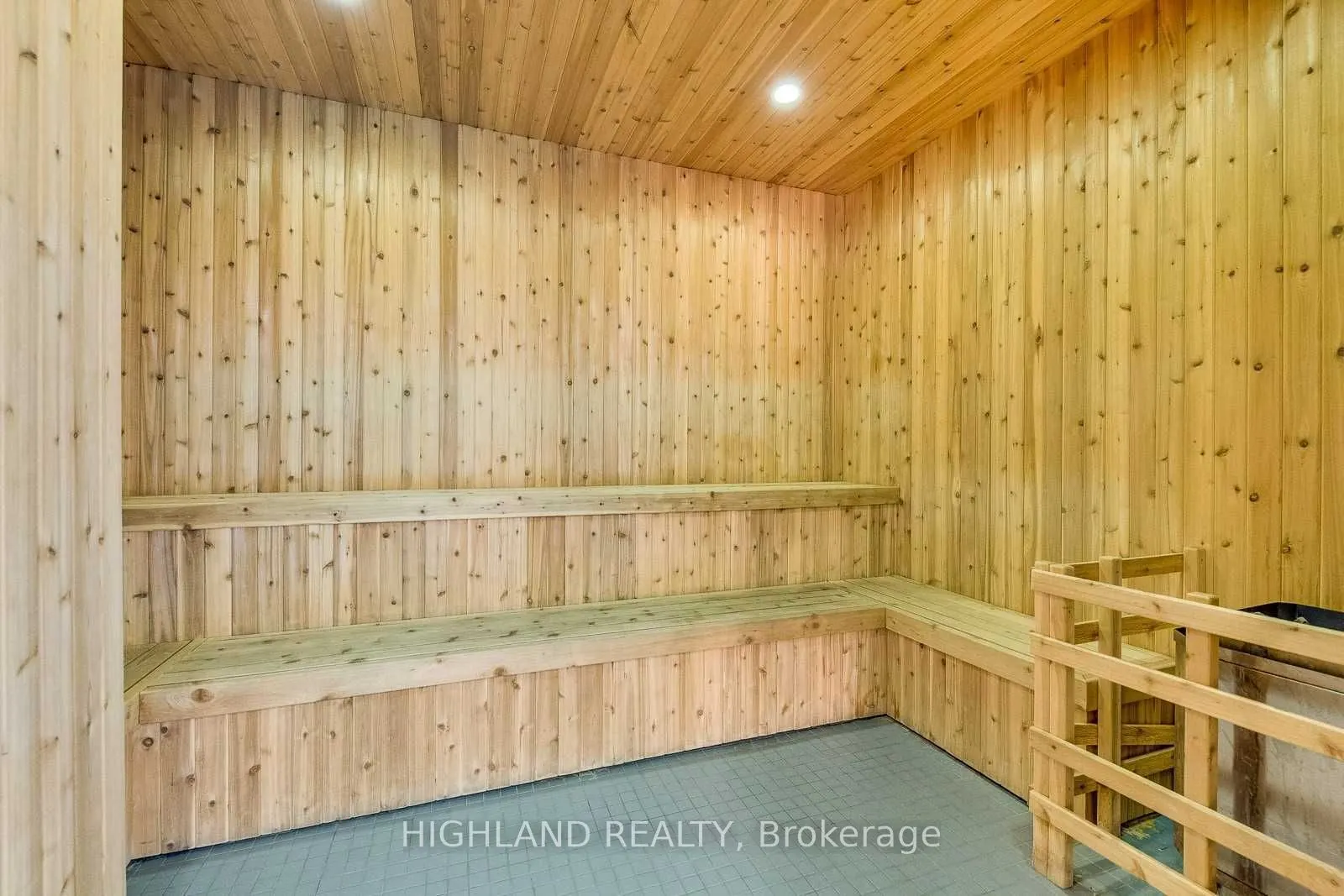 510 Curran Place, #1010