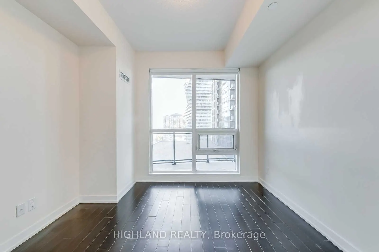 510 Curran Place, #1010