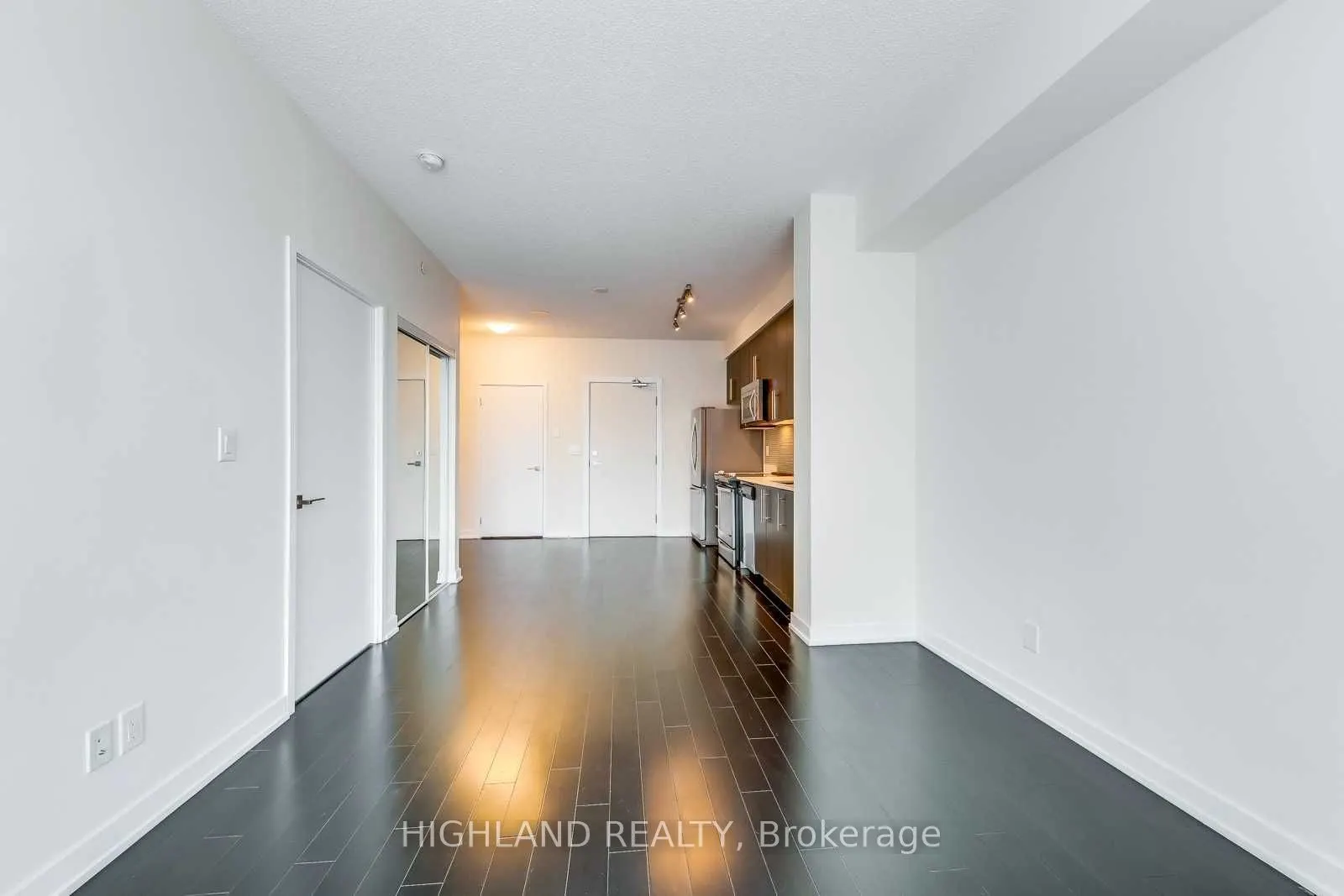 510 Curran Place, #1010