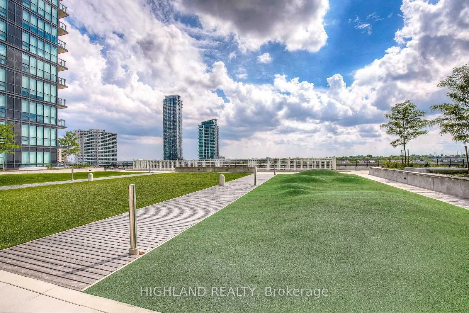 510 Curran Place, #1010