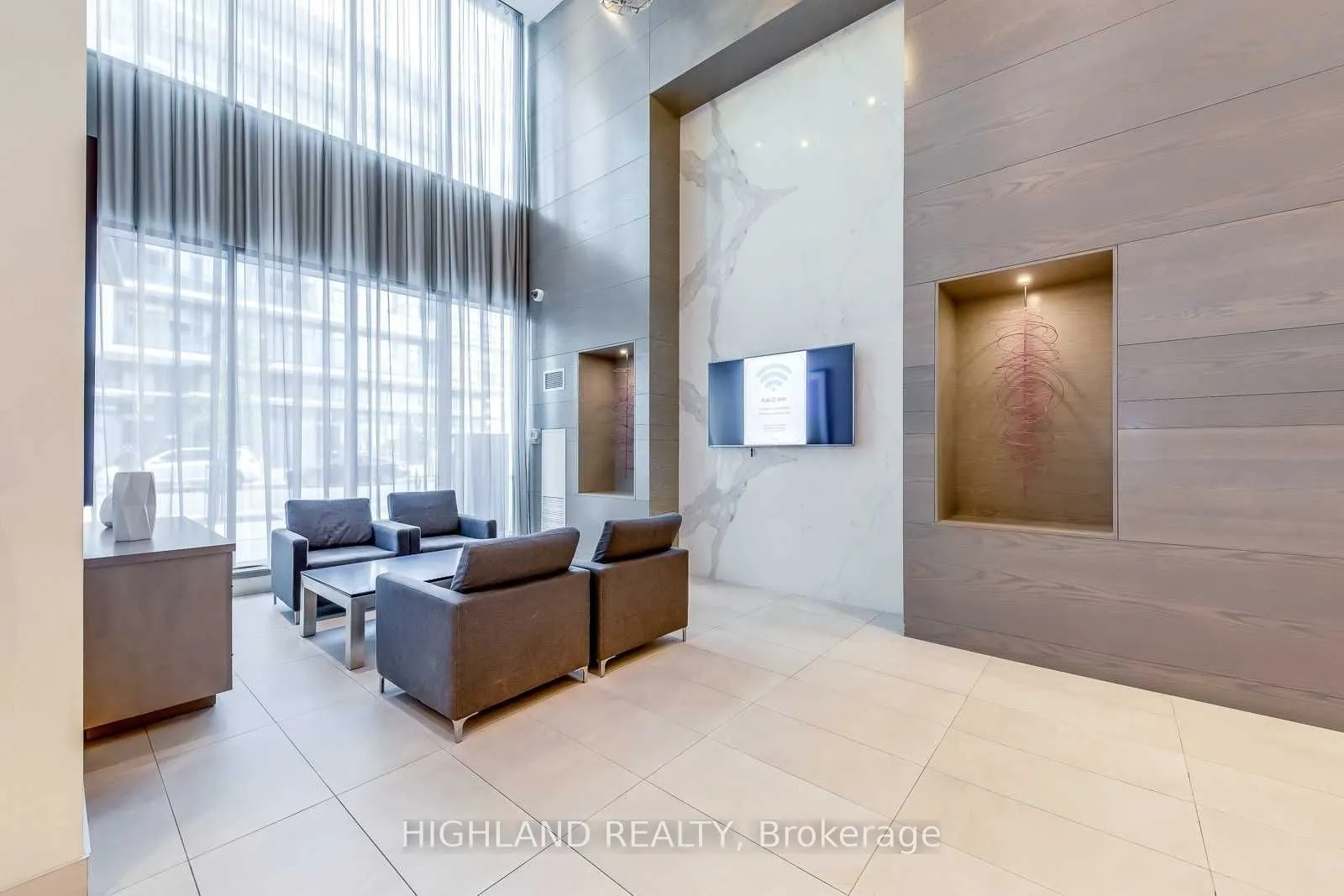 510 Curran Place, #1010