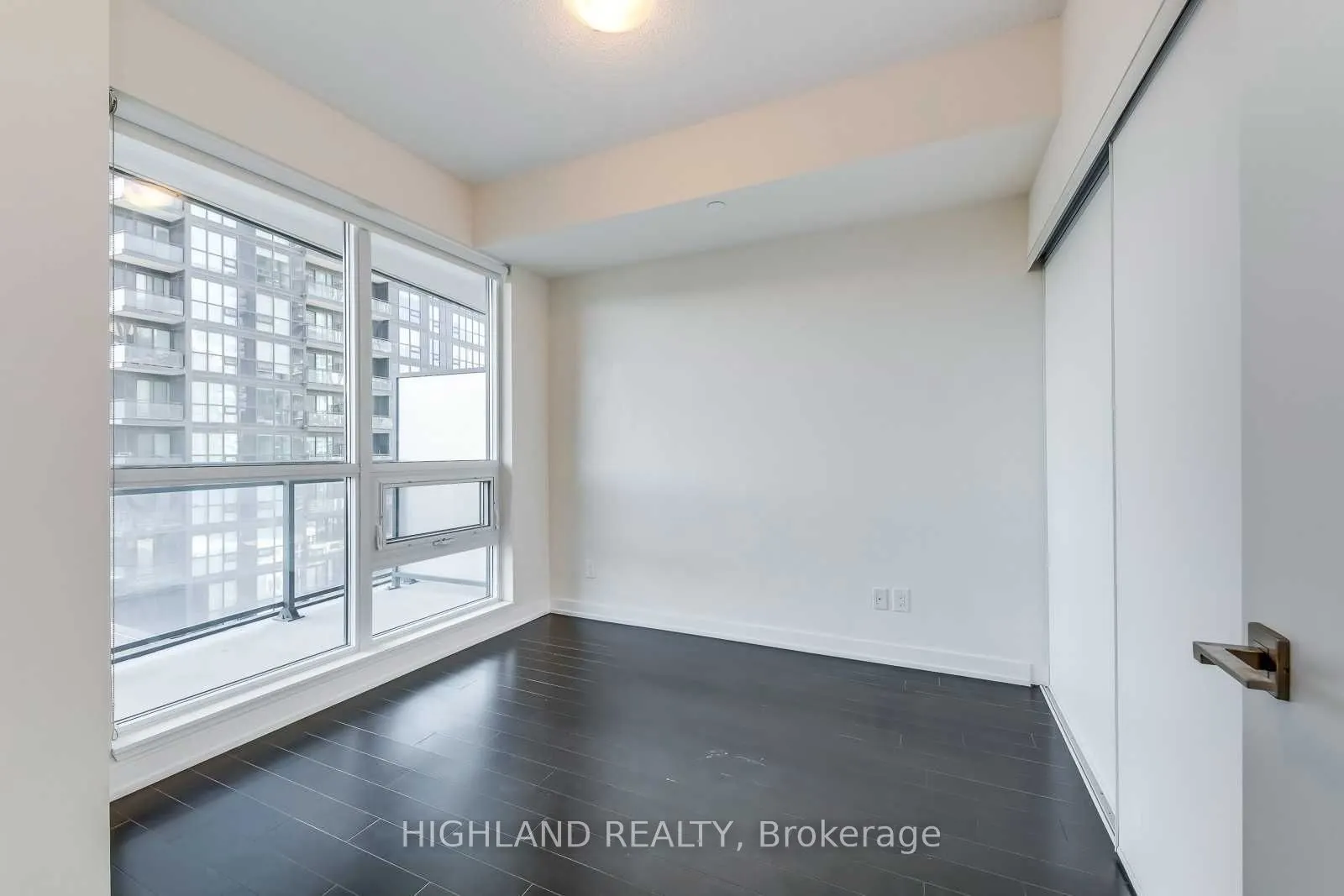 510 Curran Place, #1010