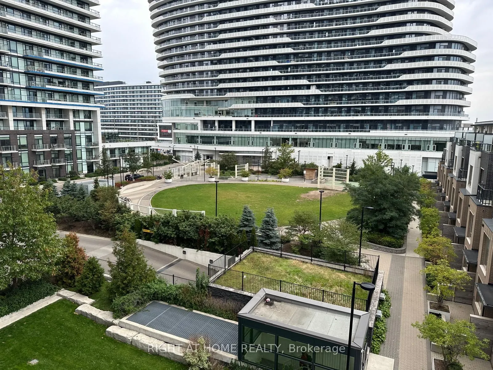 2560 Eglinton Avenue W, #1803