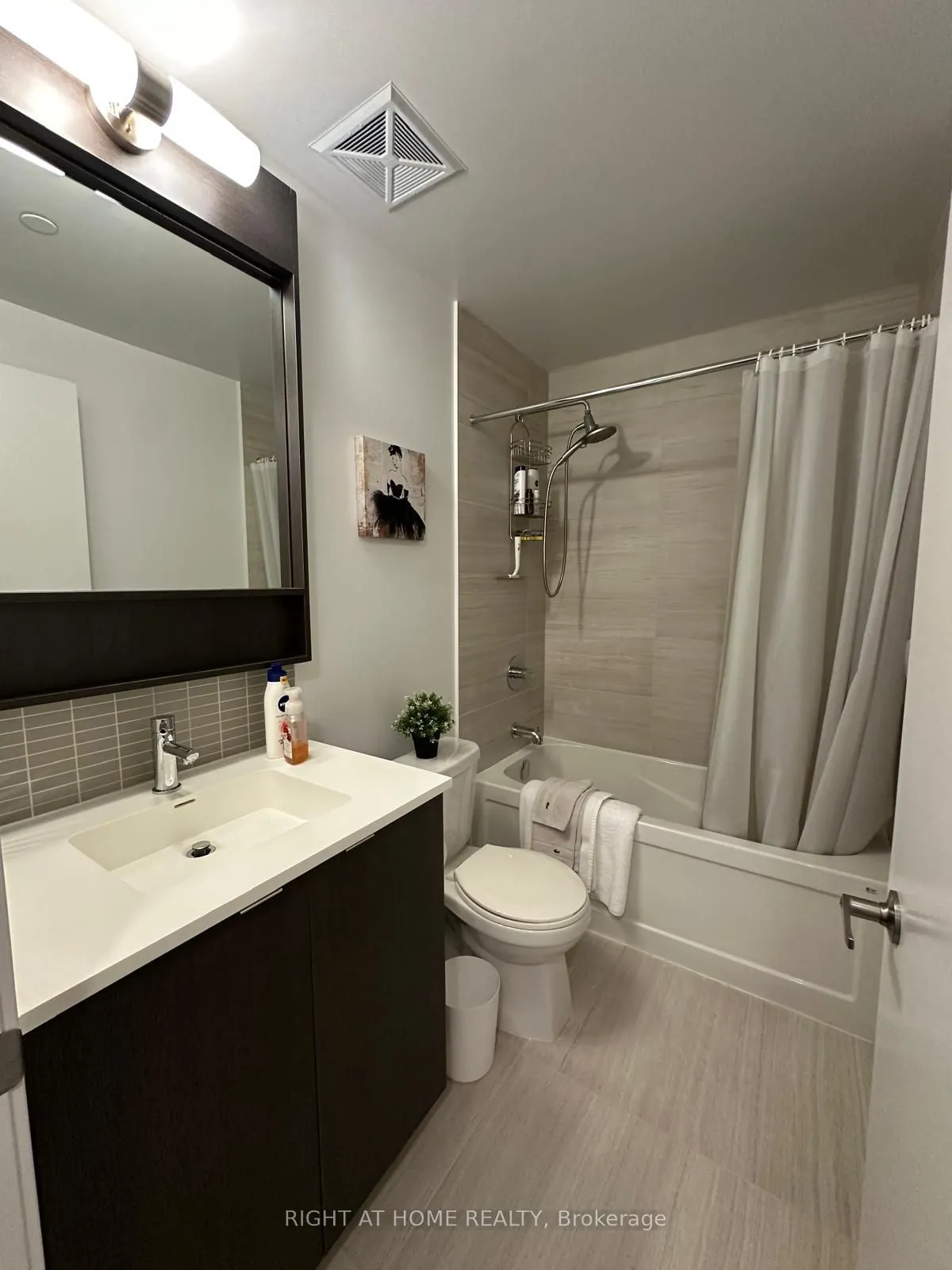 2560 Eglinton Avenue W, #1803