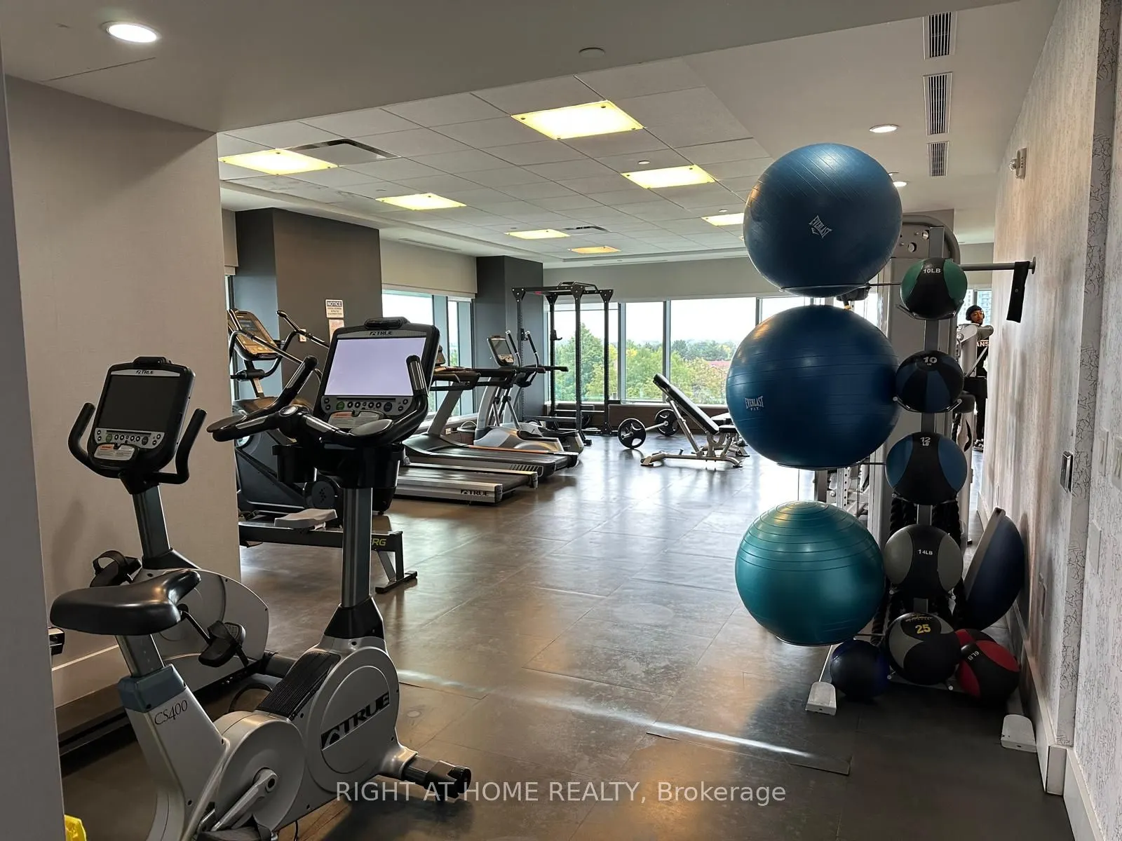 2560 Eglinton Avenue W, #1803