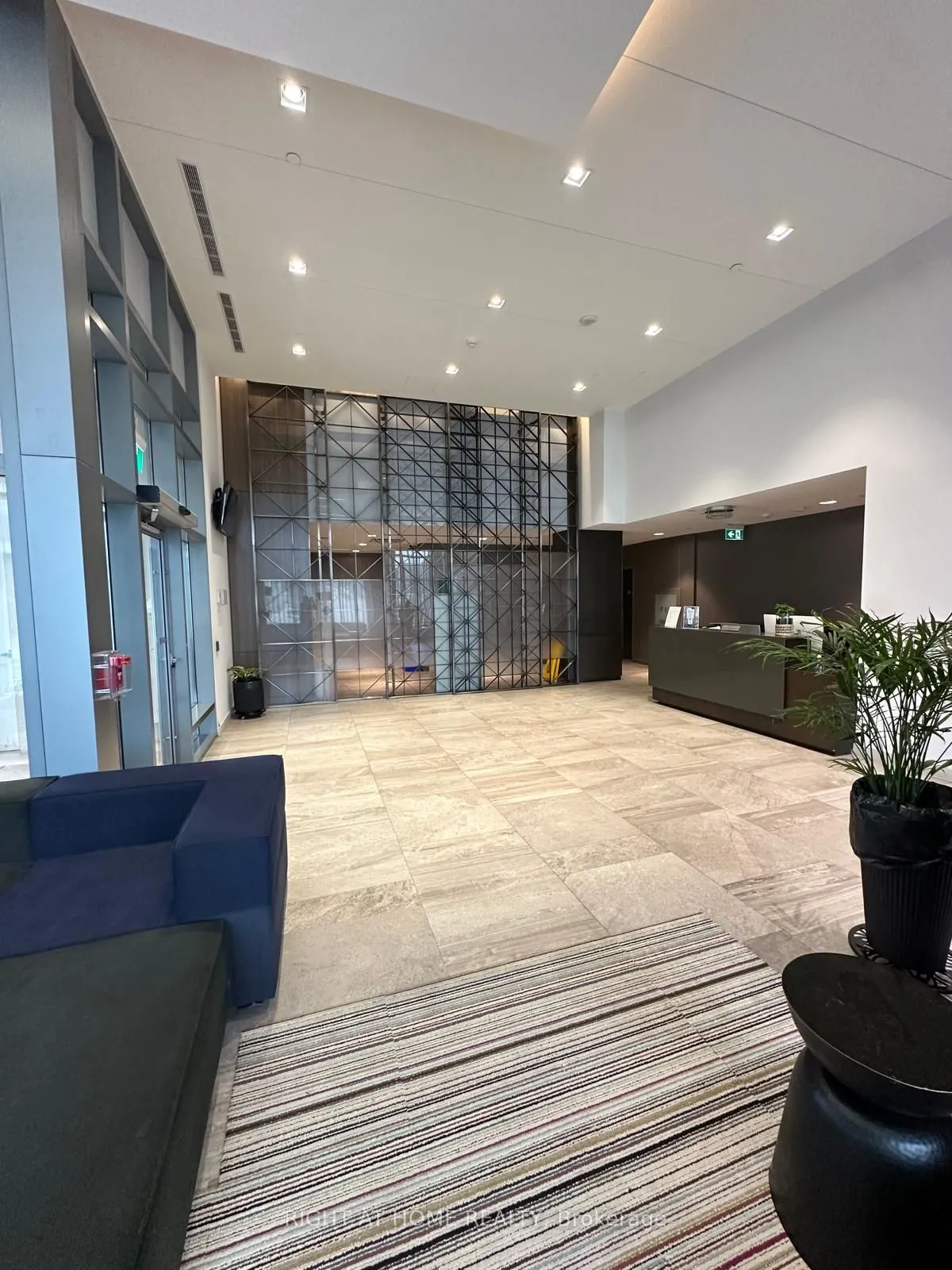 2560 Eglinton Avenue W, #1803