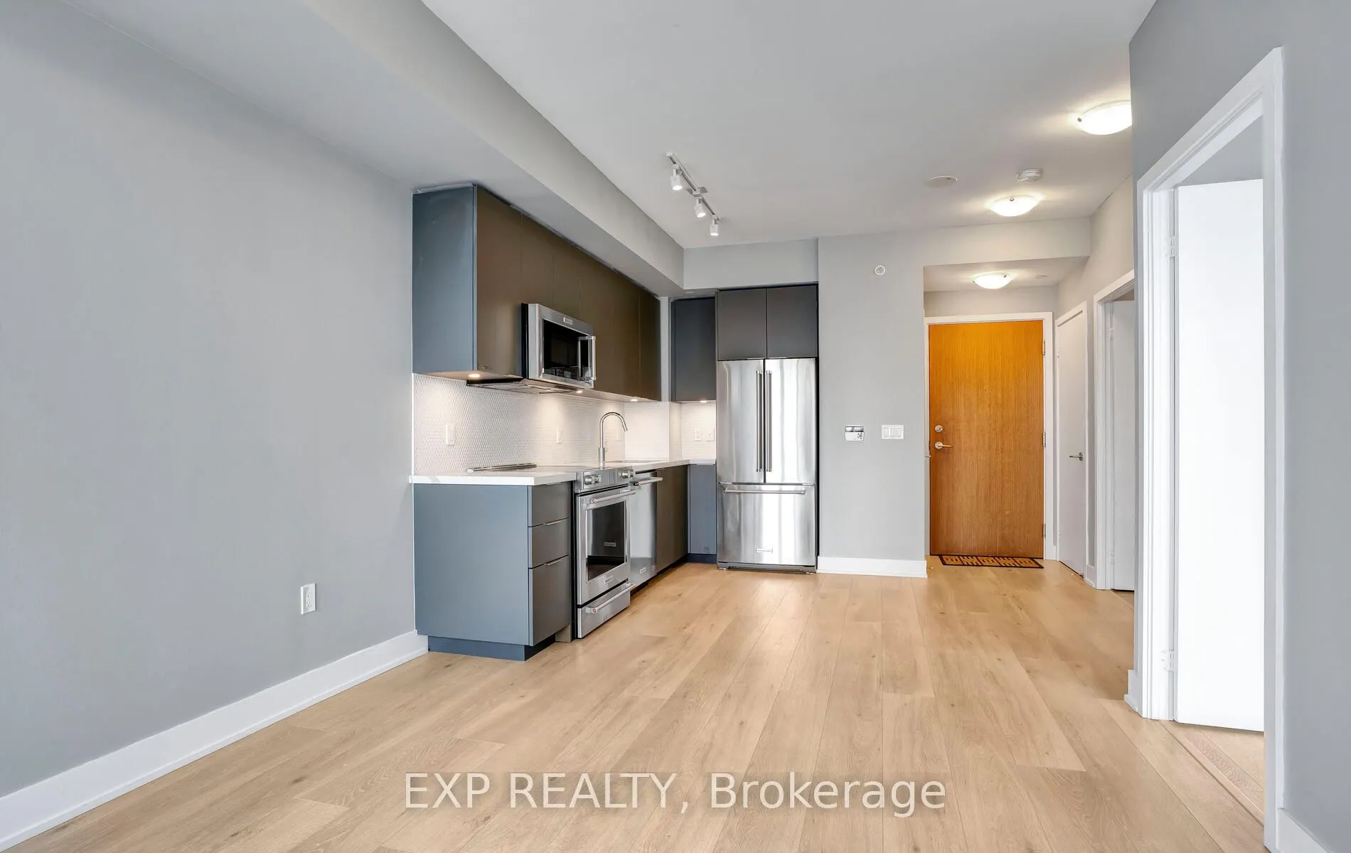 30 Shore Breeze Drive, #5504