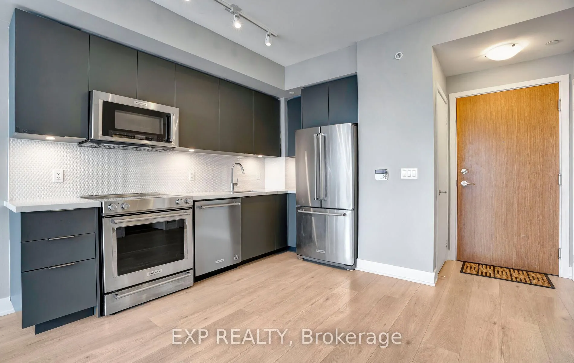 30 Shore Breeze Drive, #5504