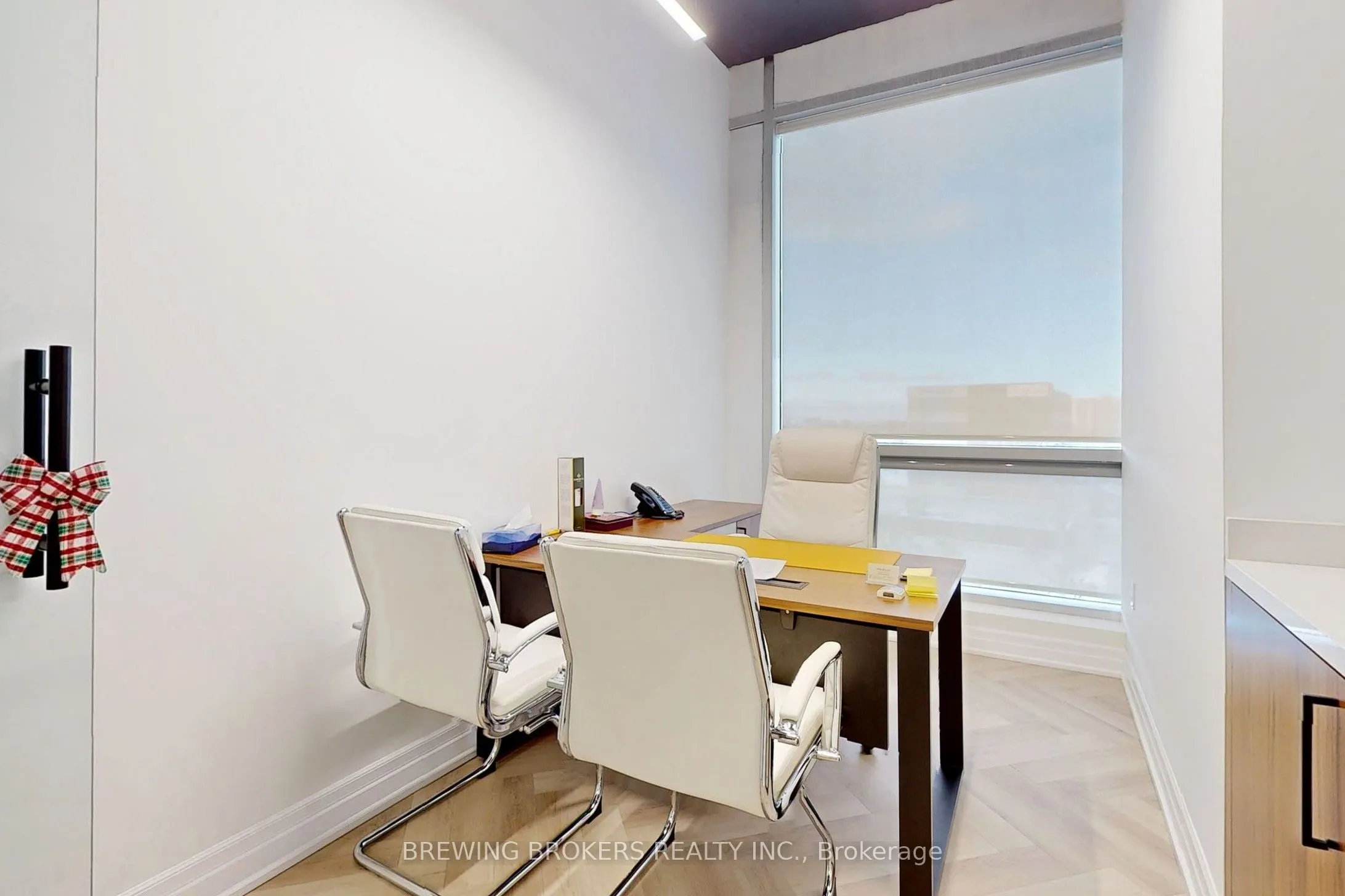 1275 Finch Avenue W, #404-406