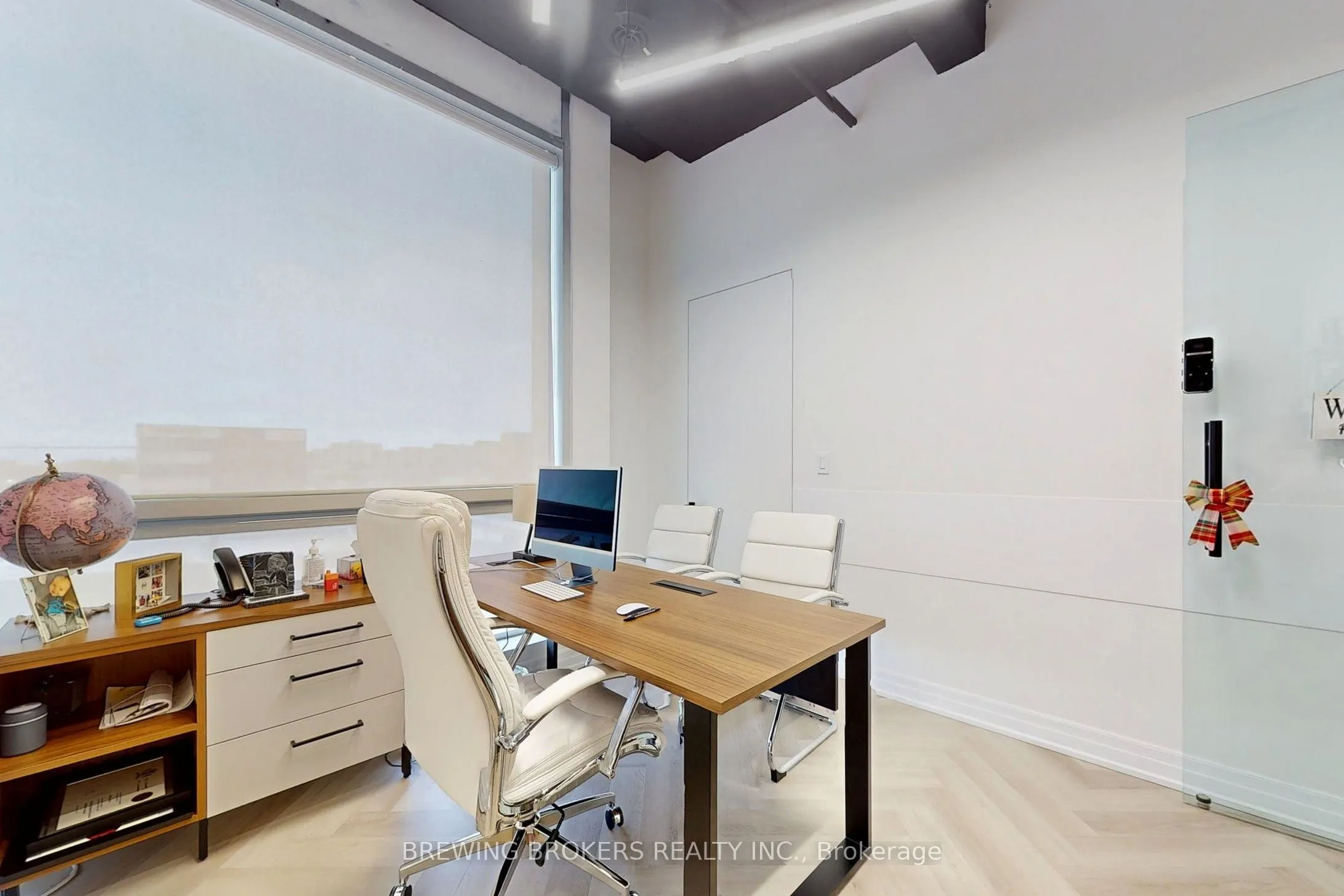 1275 Finch Avenue W, #404-406