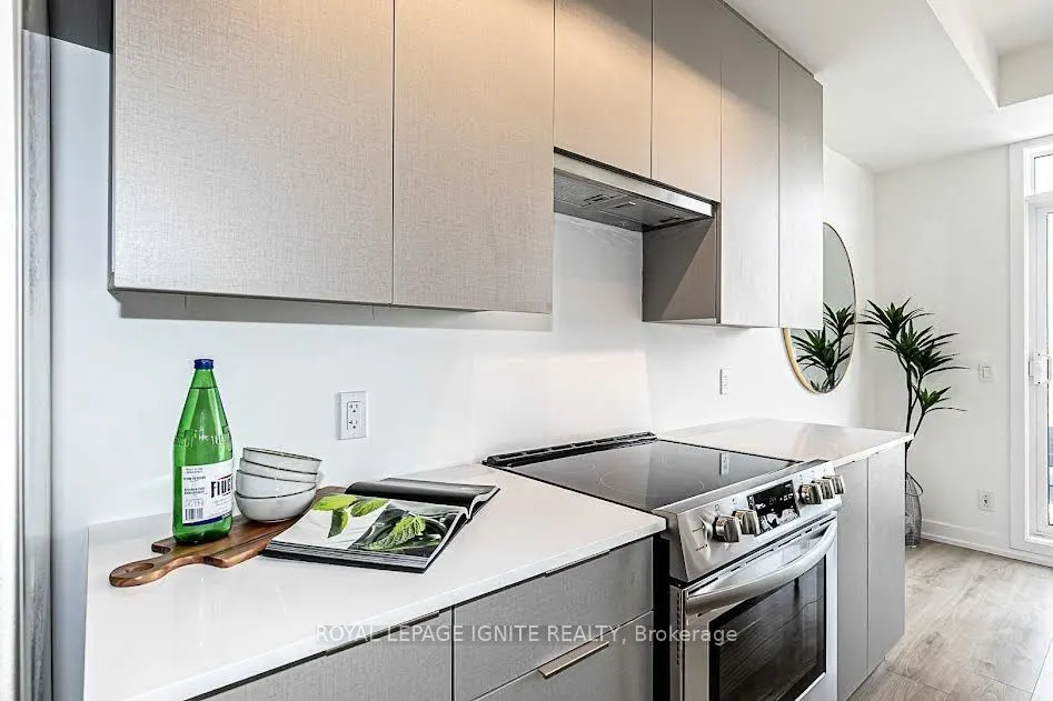 3058 Sixth Line, #203