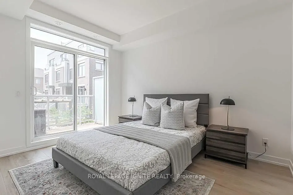 3058 Sixth Line, #203