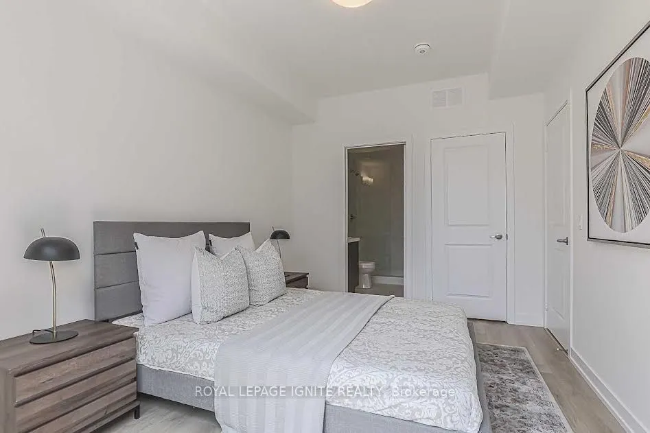 3058 Sixth Line, #203