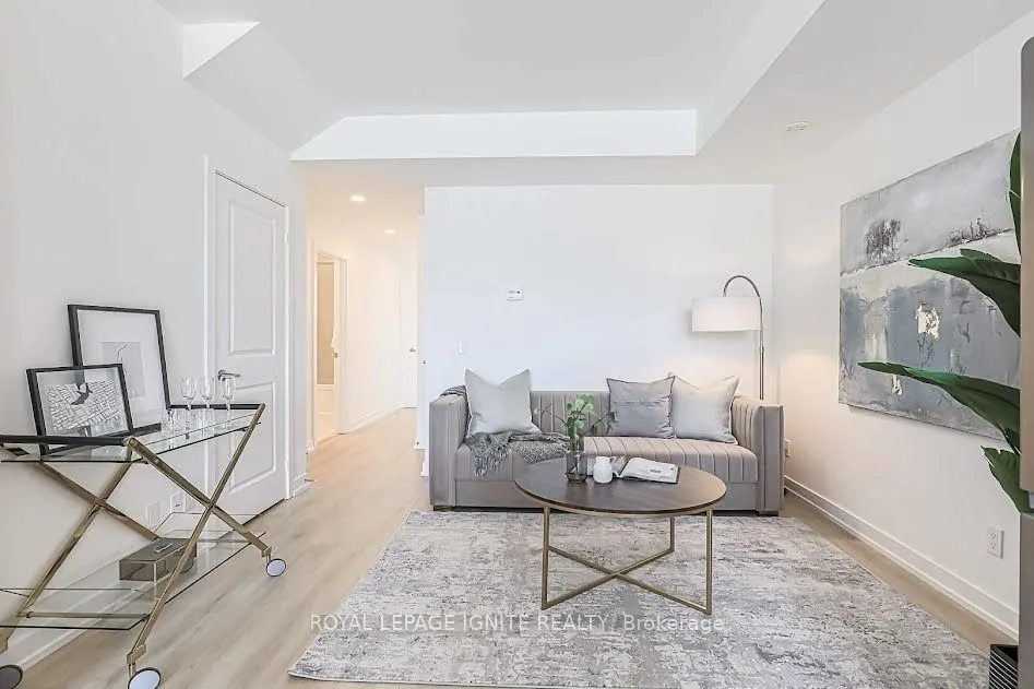 3058 Sixth Line, #203