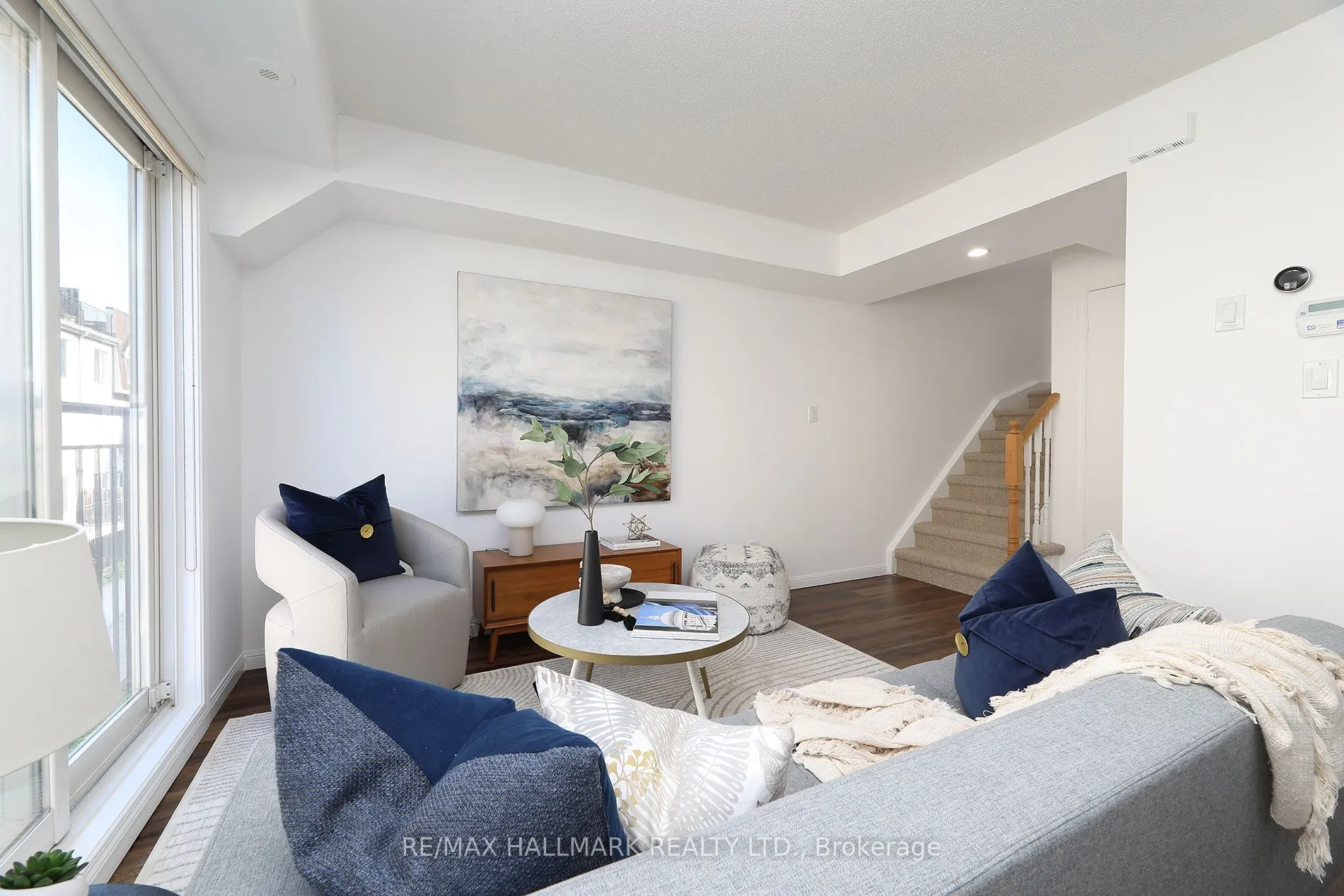 18 Laidlaw Street, #1005