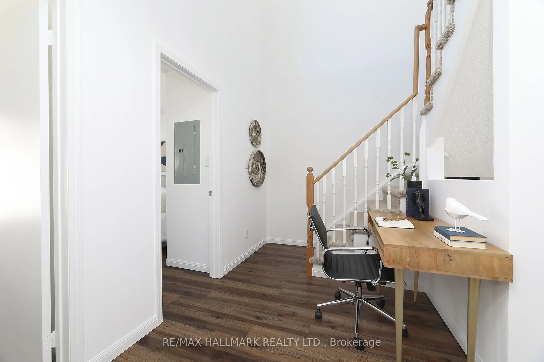 18 Laidlaw Street, #1005