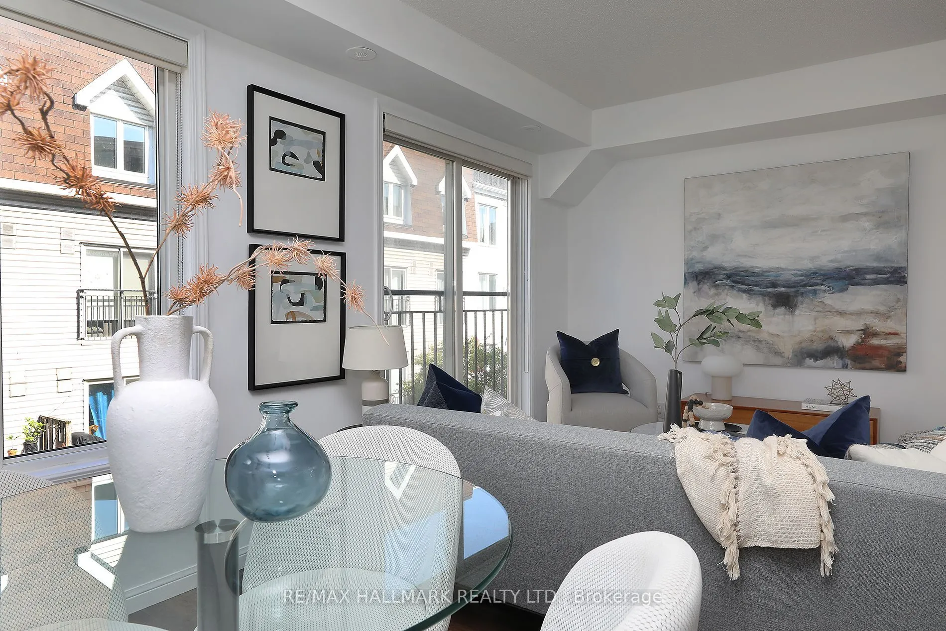 18 Laidlaw Street, #1005