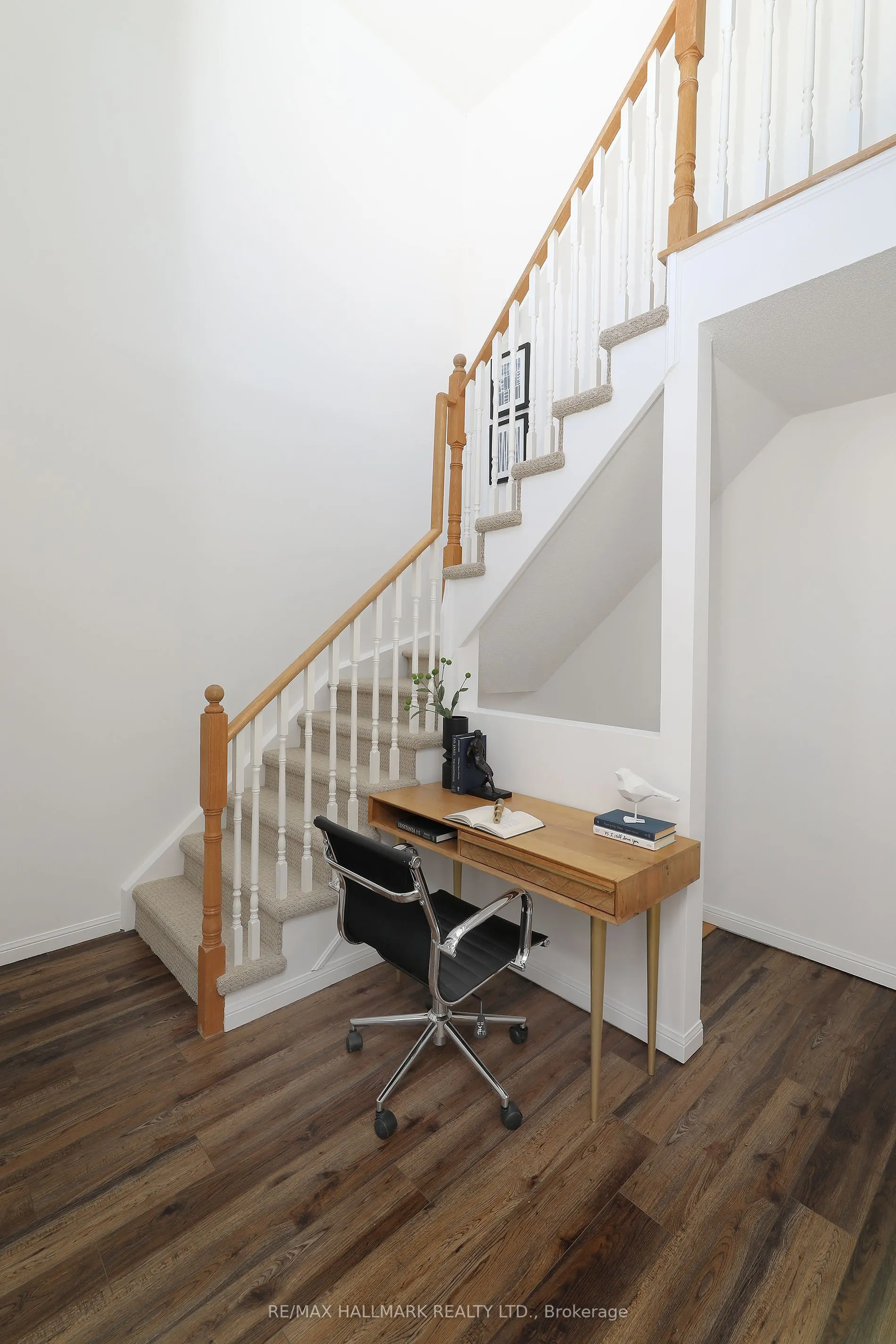 18 Laidlaw Street, #1005